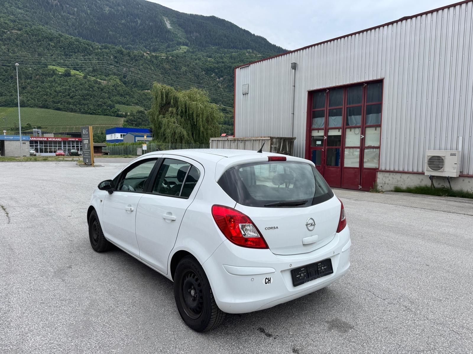 OPEL Corsa 1.4 TP Anniversary Edition-image-4