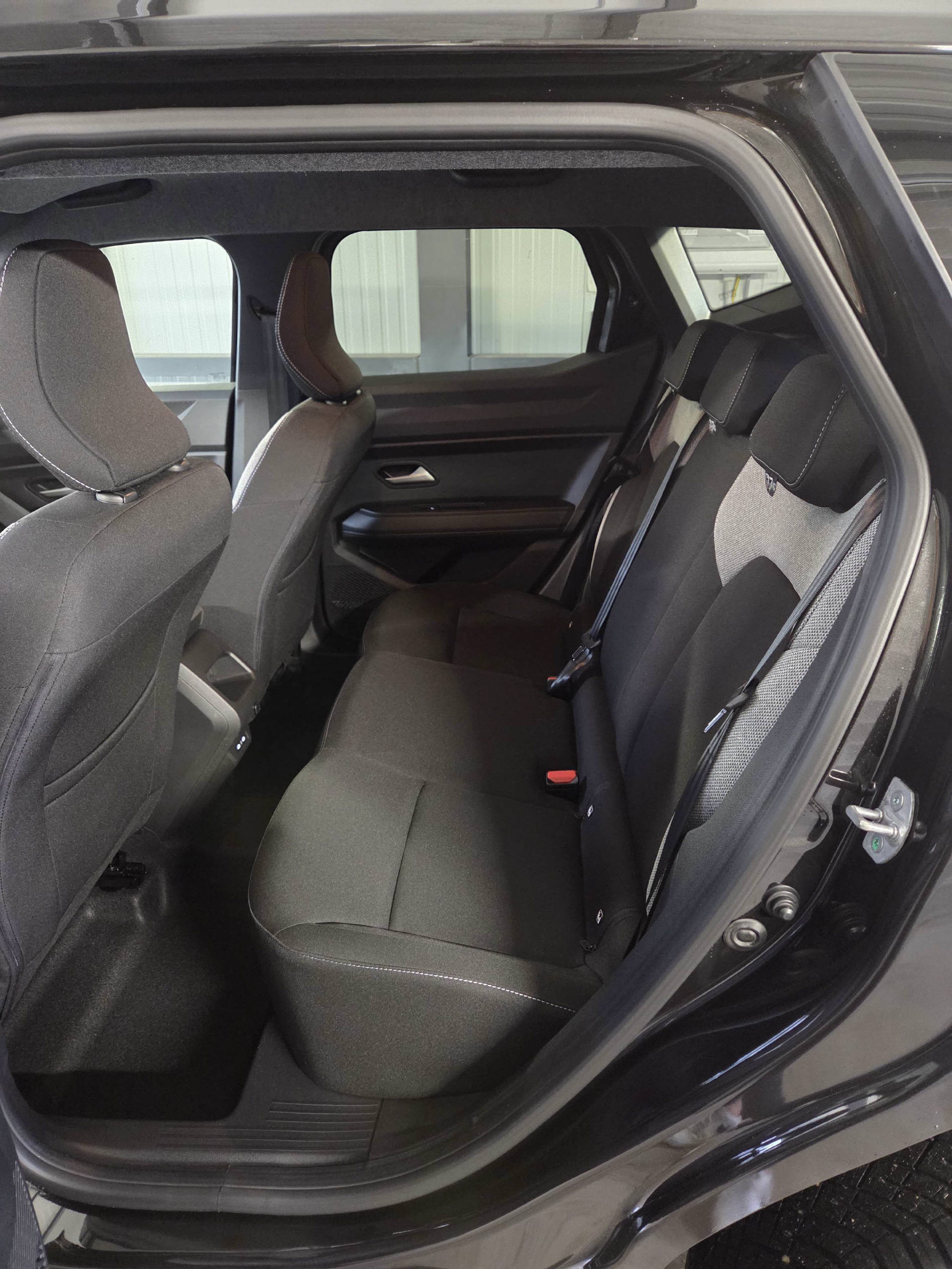 DACIA Duster 1.2 Hybrid Journey 4WD-image-5