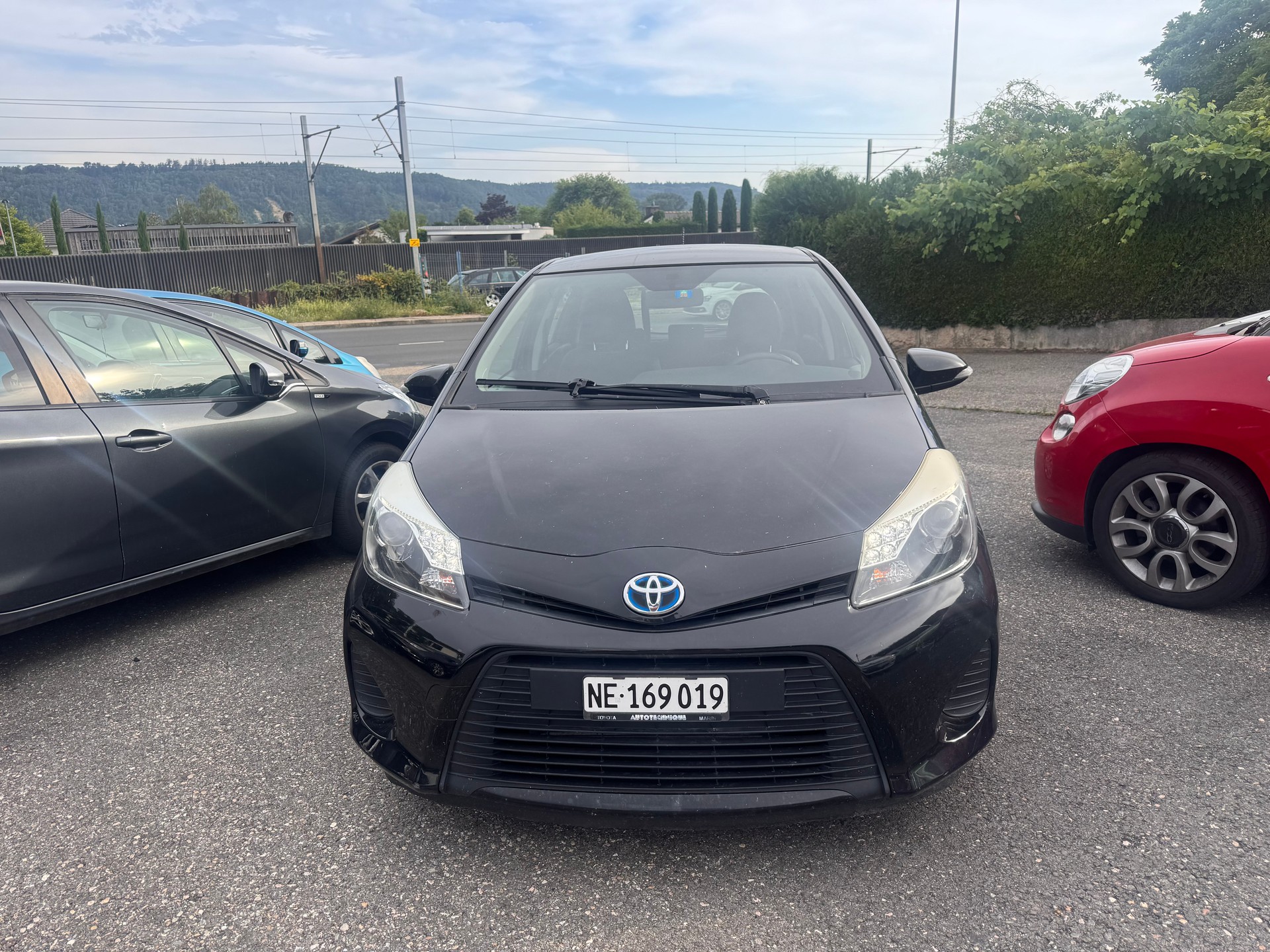 TOYOTA Yaris 1.5 VVT-i Hybrid Luna CVT-image-1