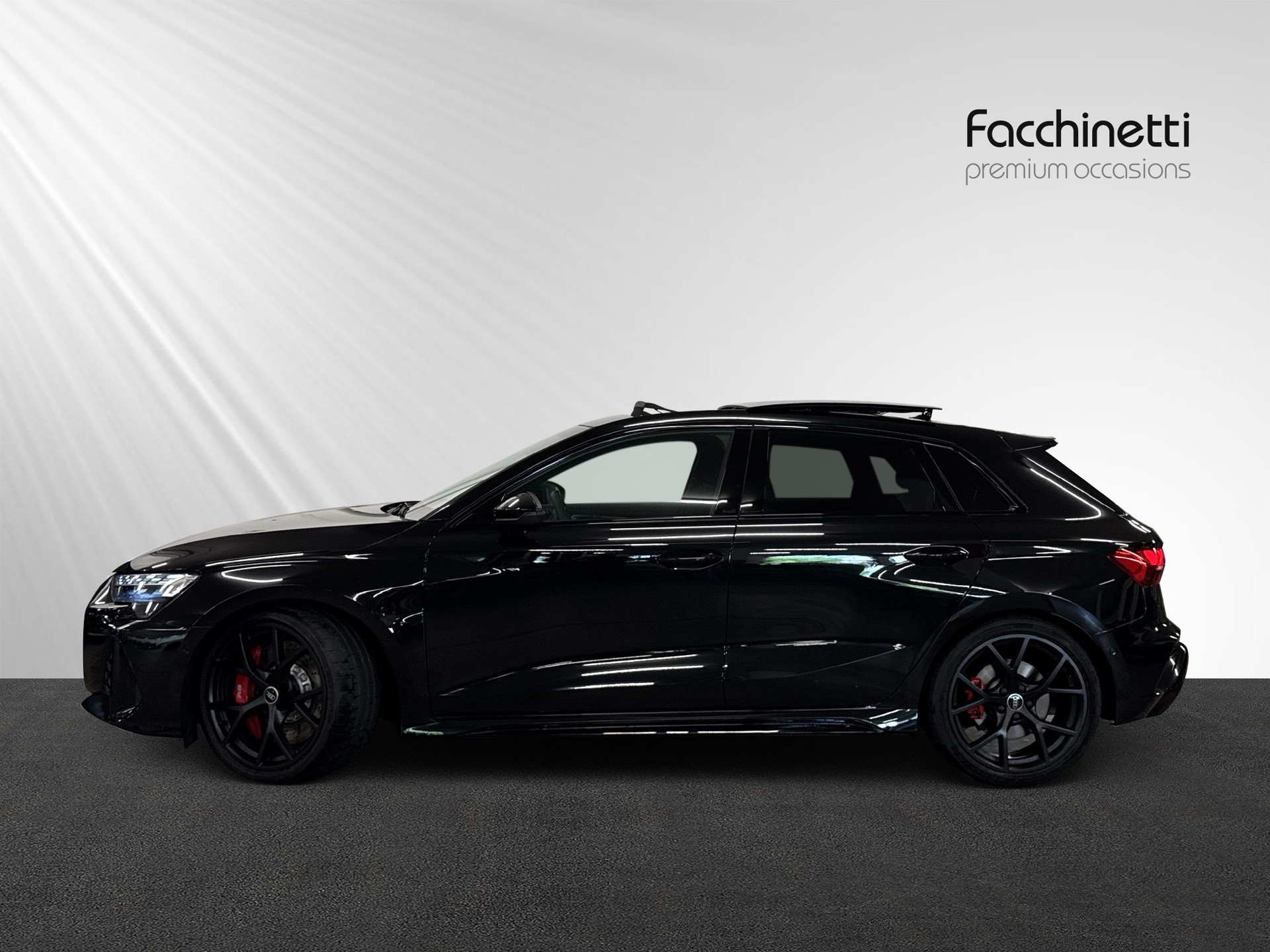 AUDI RS3 Sportback 2.5 TSI quattro S-tronic-image-1