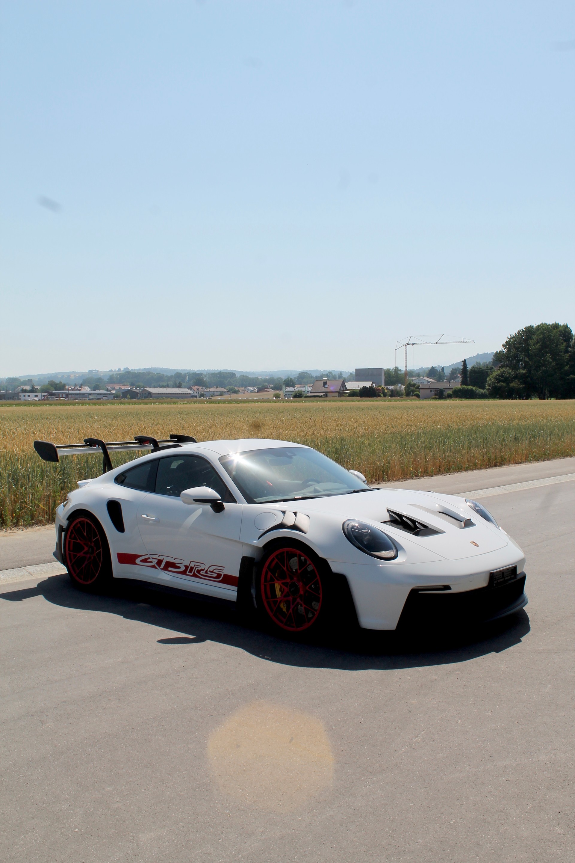 PORSCHE 911 GT3 RS-image-0