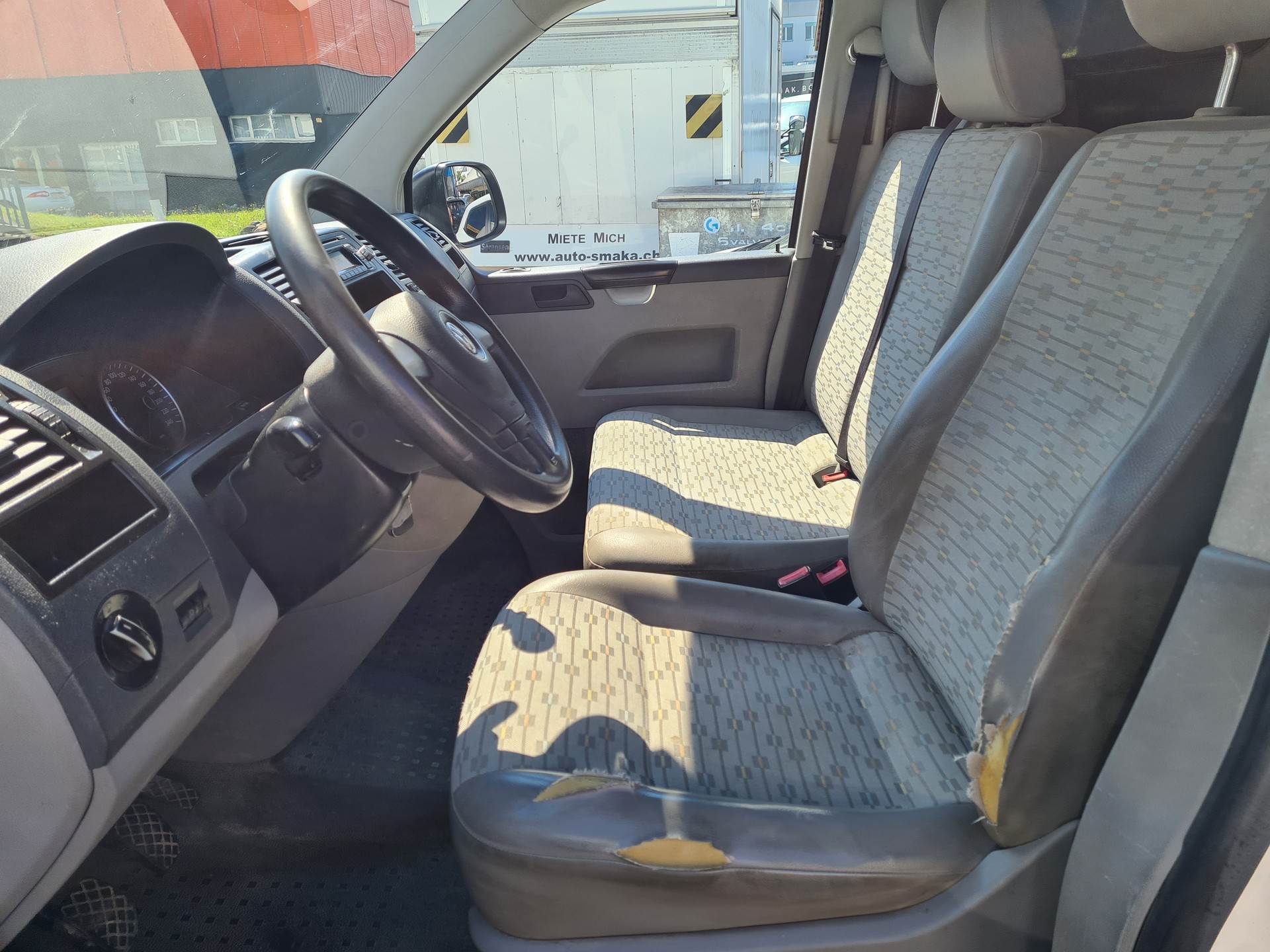 VW T5 2.0 TDI-image-4
