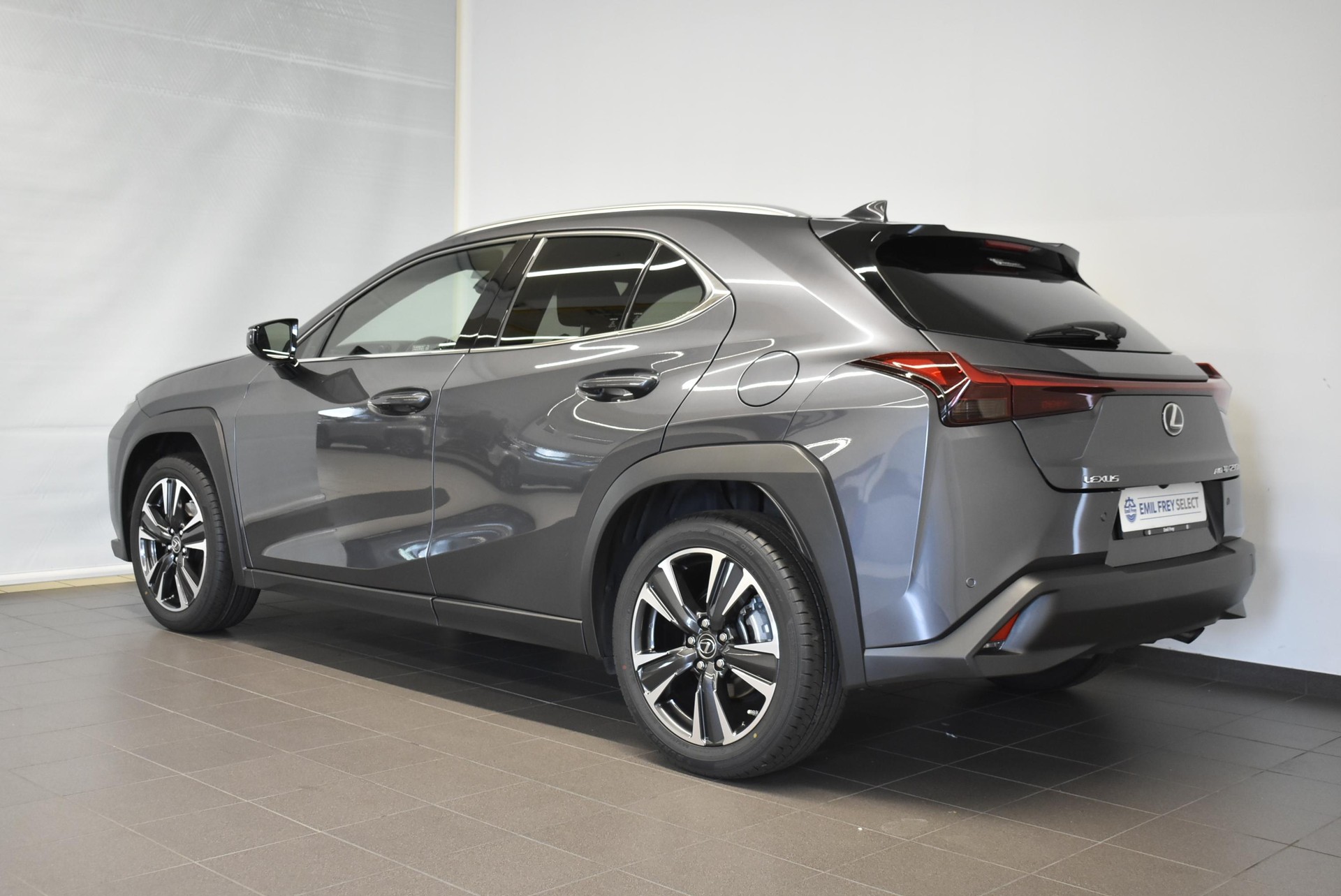 LEXUS UX 250h Comfort - Ruote invernali & Servizi inclusi-image-3