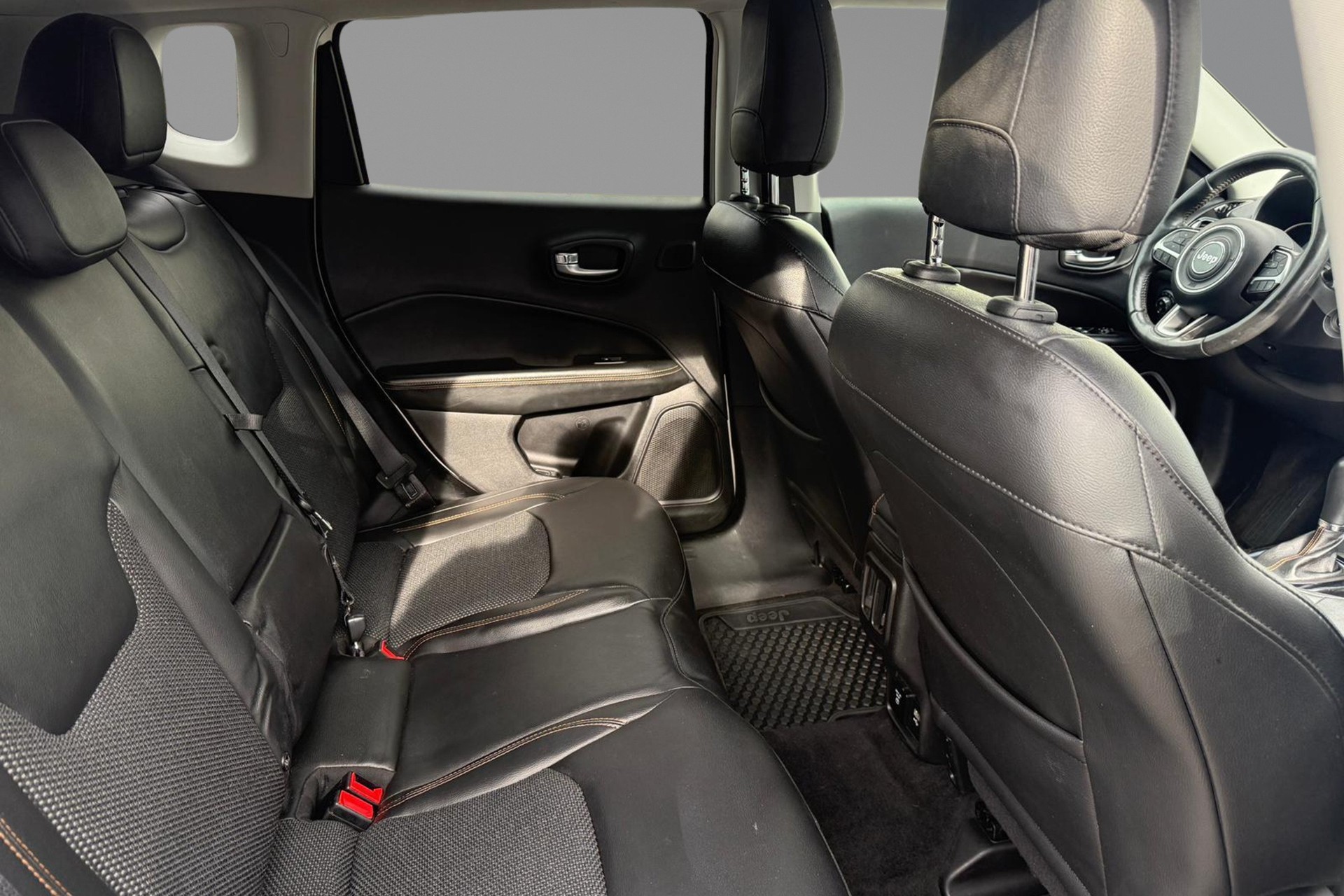 JEEP Compass 2.0CRD Limited AWD 9ATX-image-13