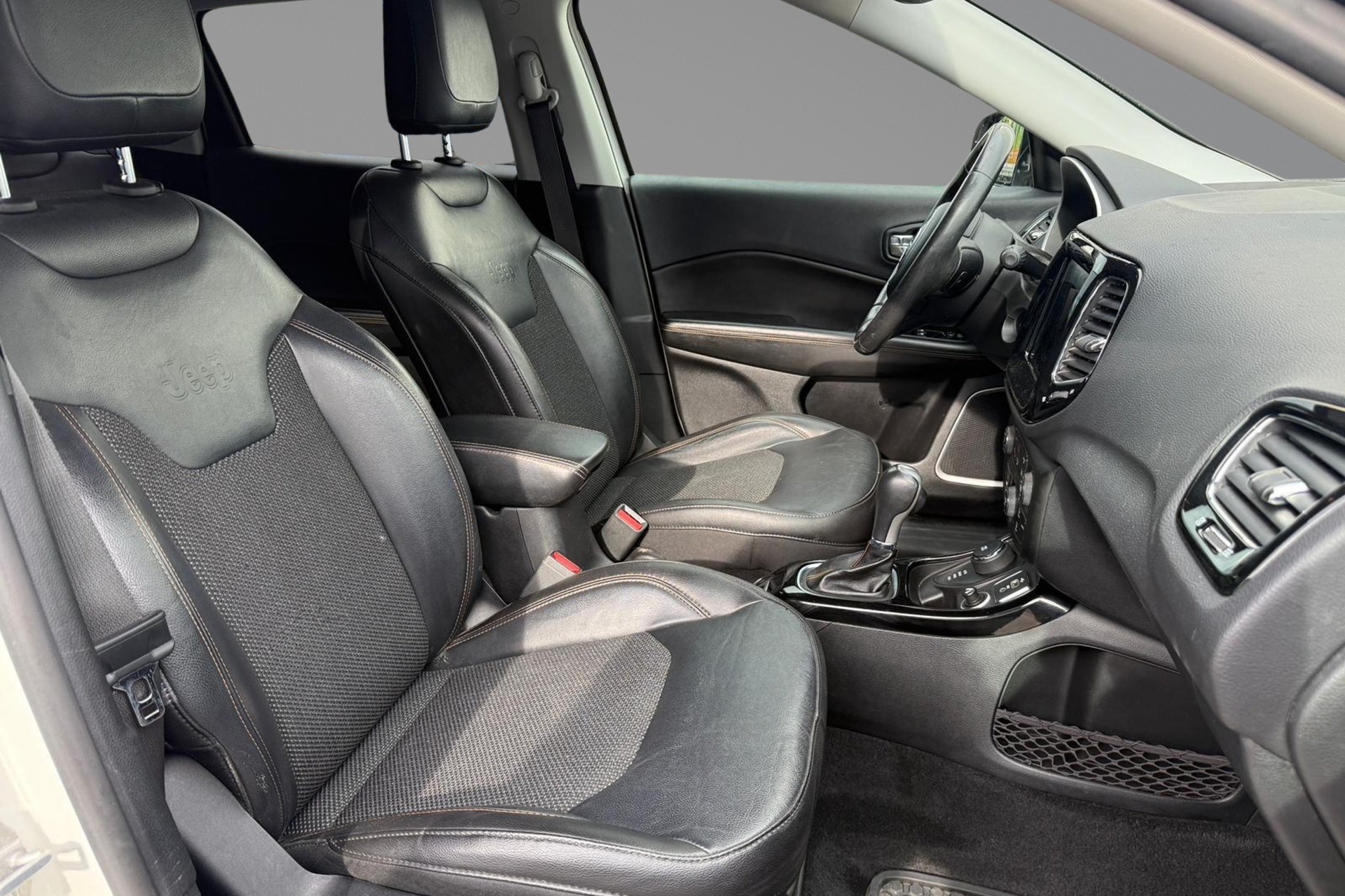 JEEP Compass 2.0CRD Limited AWD 9ATX-image-12