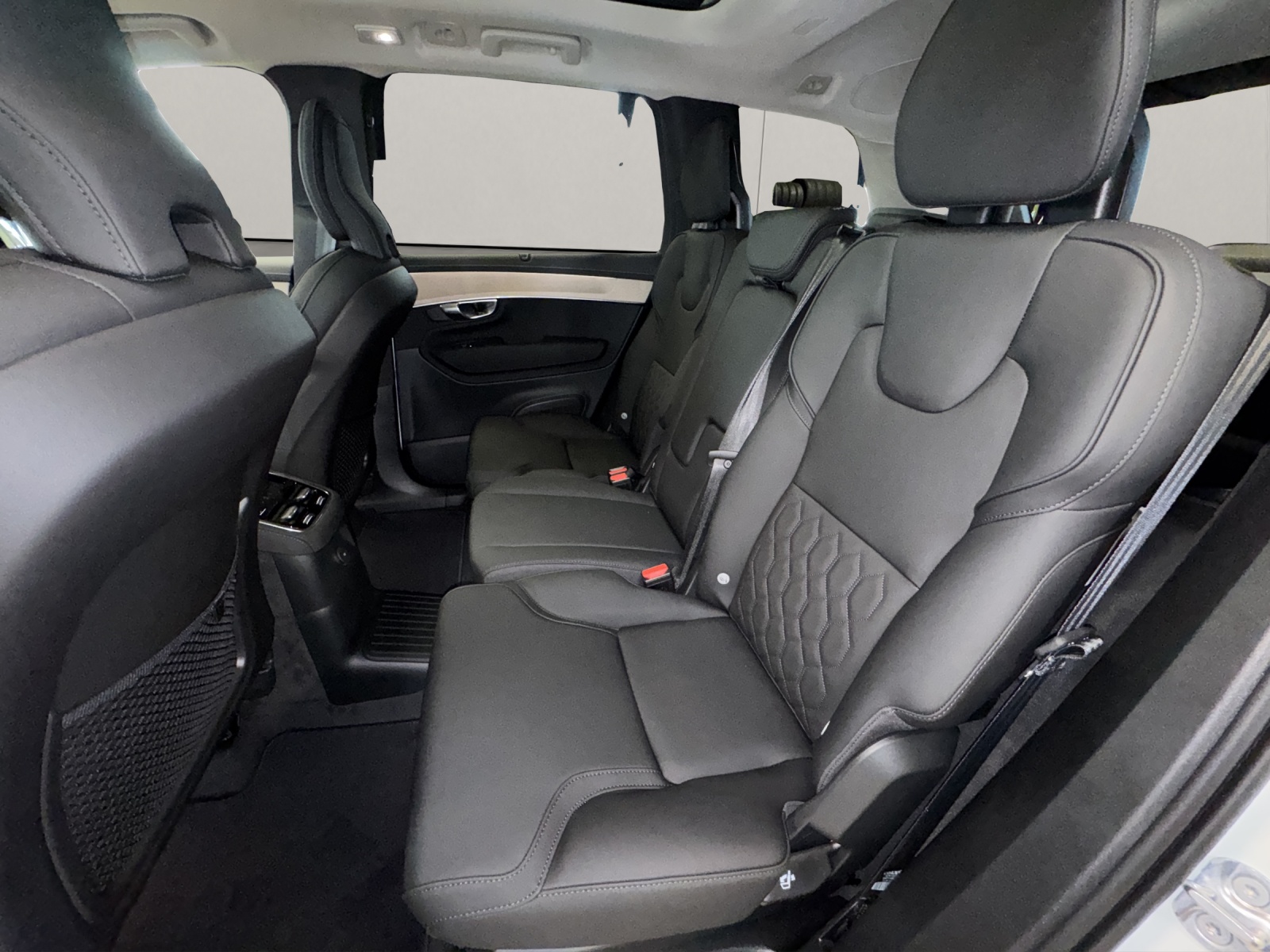 VOLVO XC90 2.0 T8 TE Plus Dark eAWD-image-11