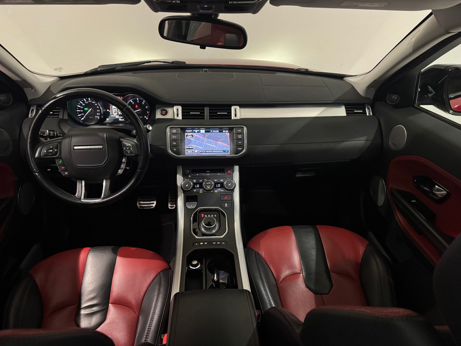 LAND ROVER Range Rover Evoque 2.0 Si4 Dynamic AT6 | AHK 1800Kg |-image-12