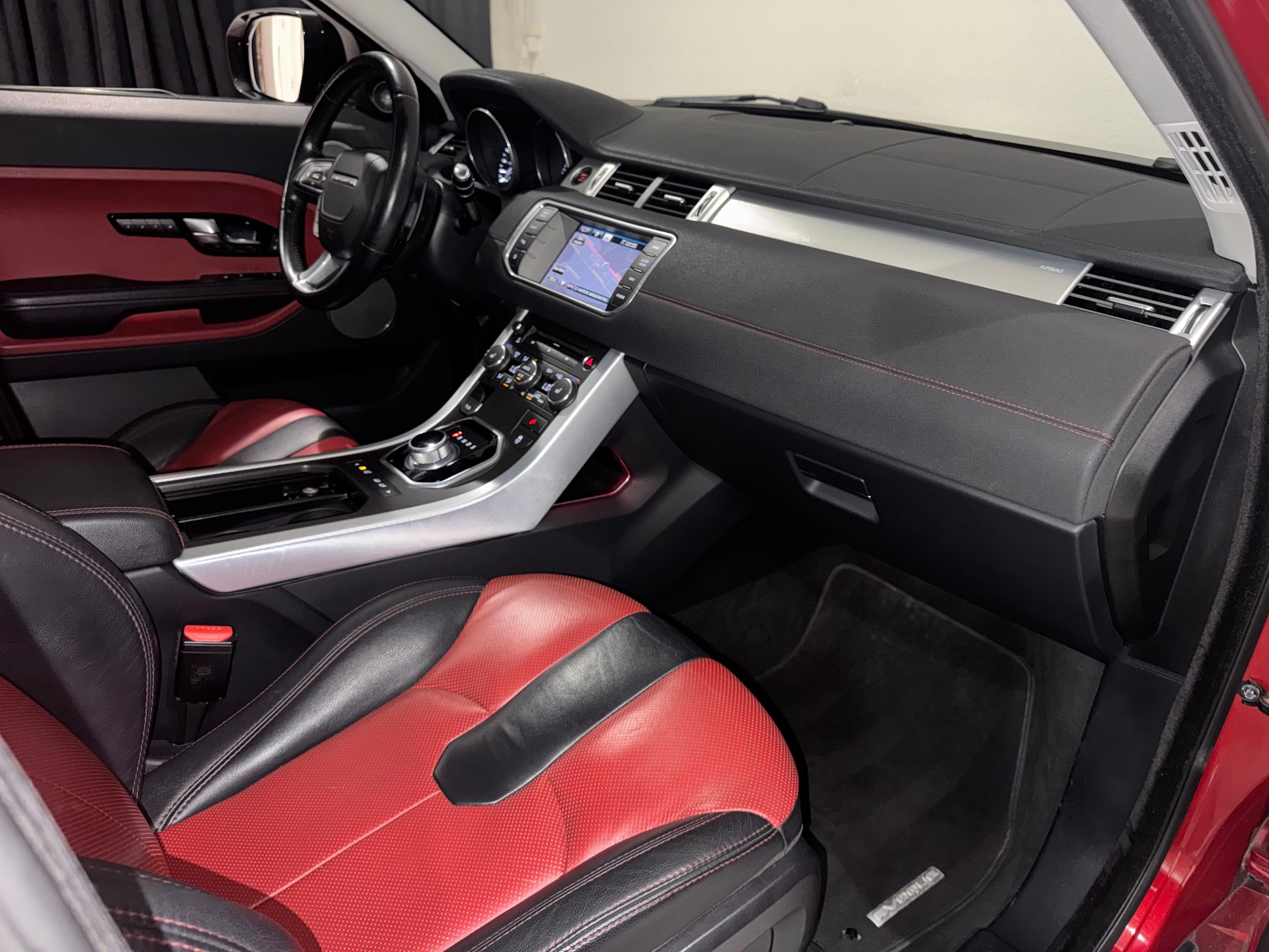 LAND ROVER Range Rover Evoque 2.0 Si4 Dynamic AT6 | AHK 1800Kg |-image-11