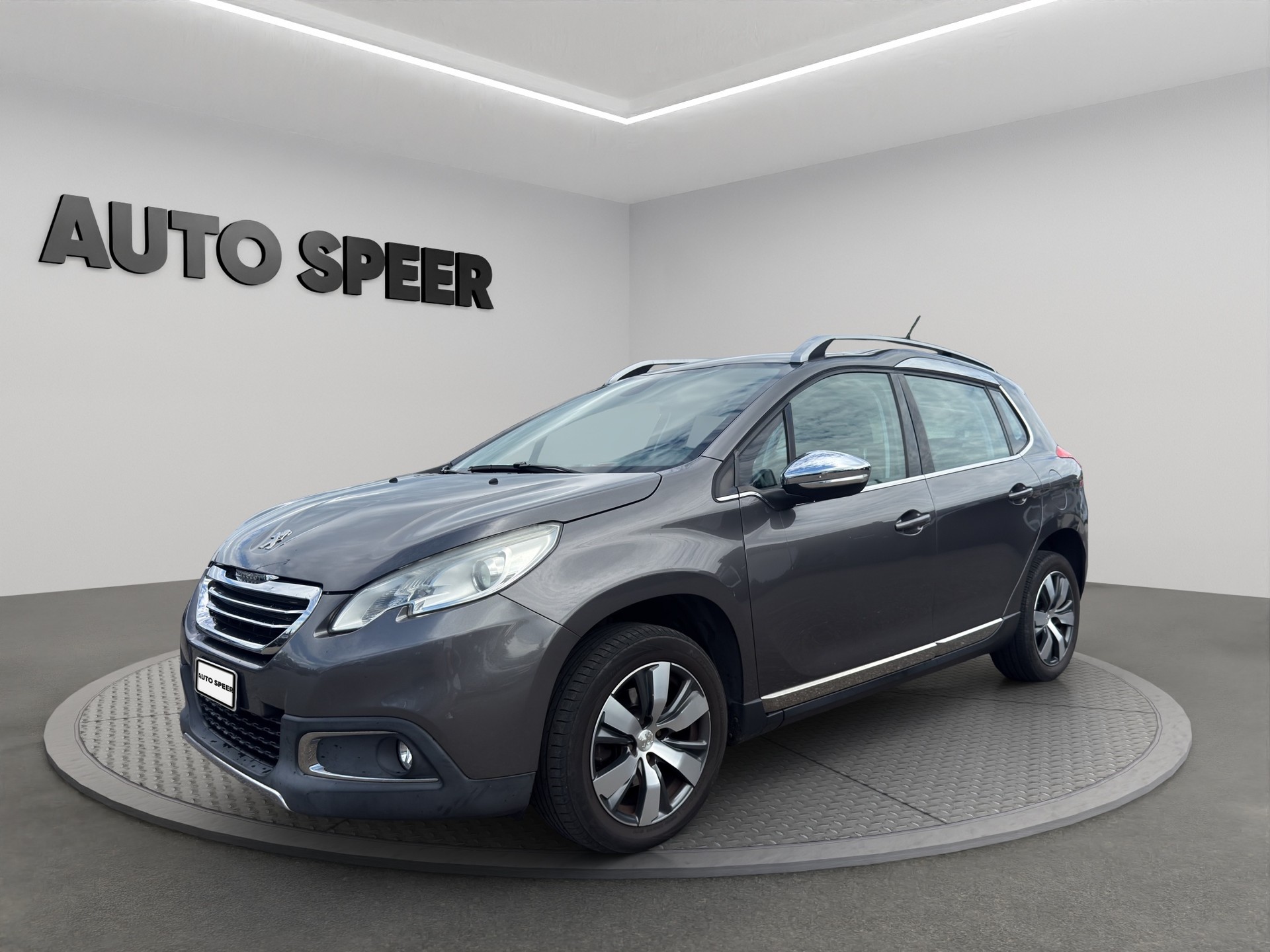PEUGEOT 2008 1.6 e-HDi 115 Allure-image-0