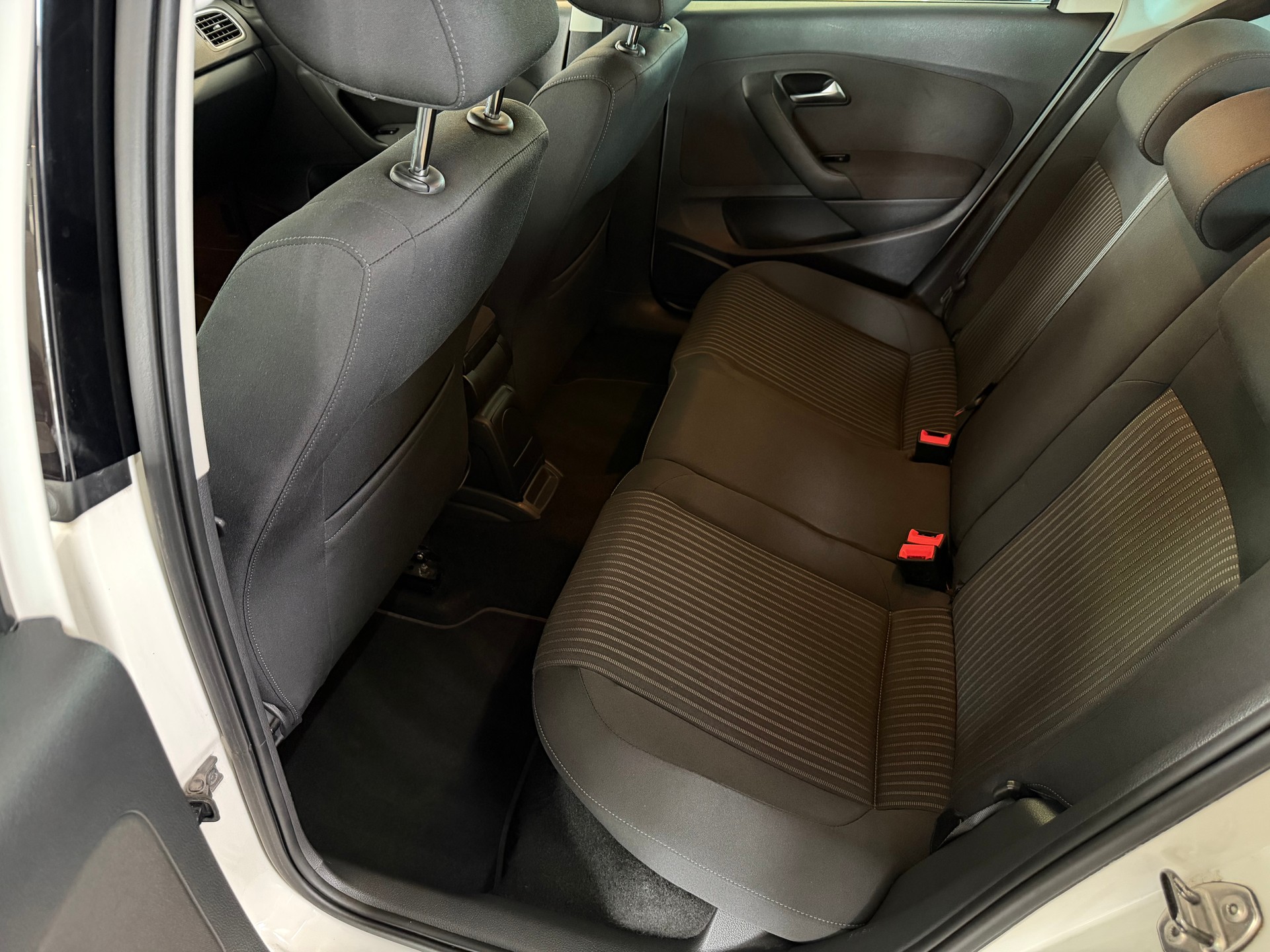 VW Polo 1.2 TSI Comfortline-image-13