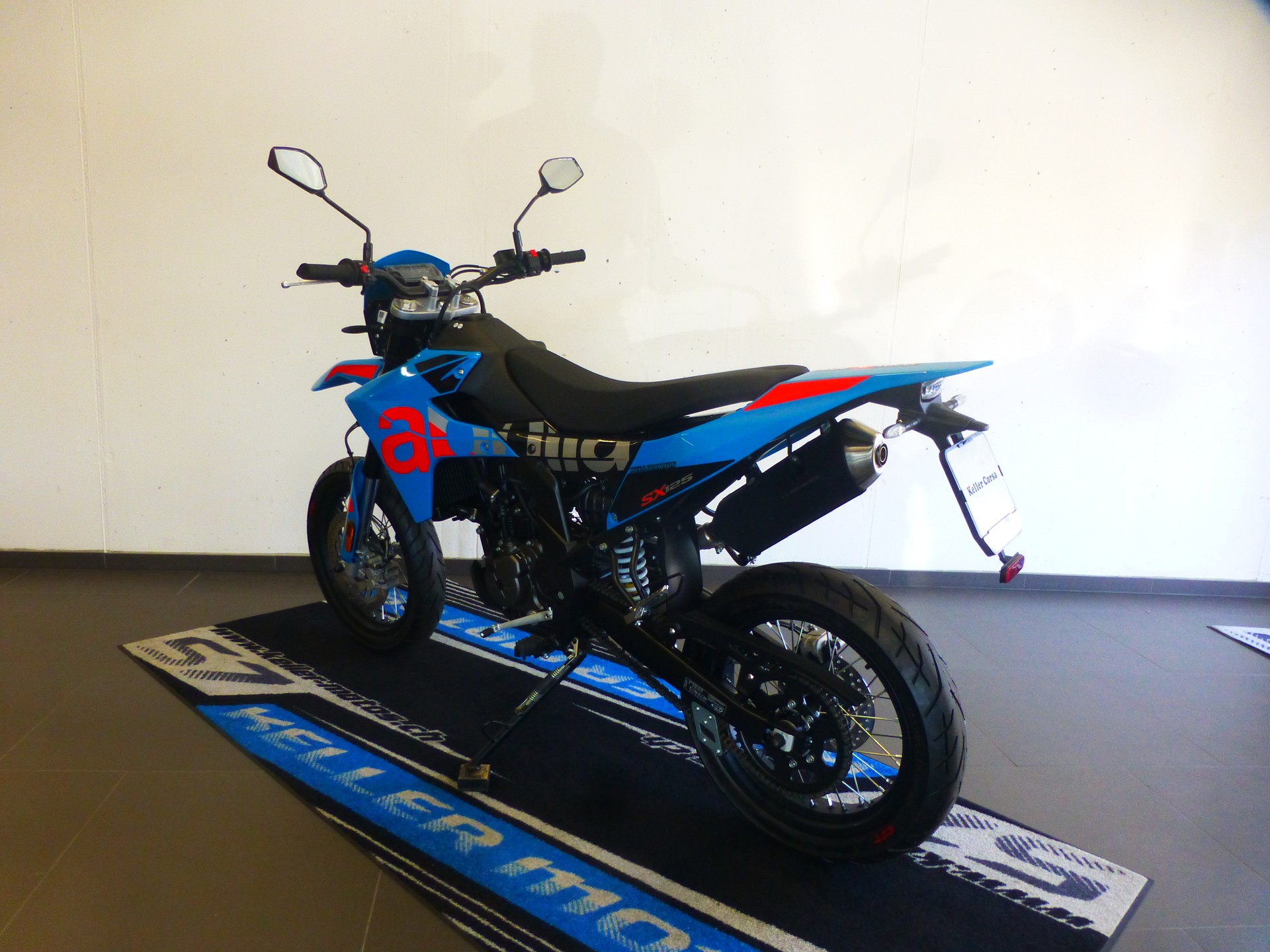 APRILIA SX 125 E5+-showroom-element-3