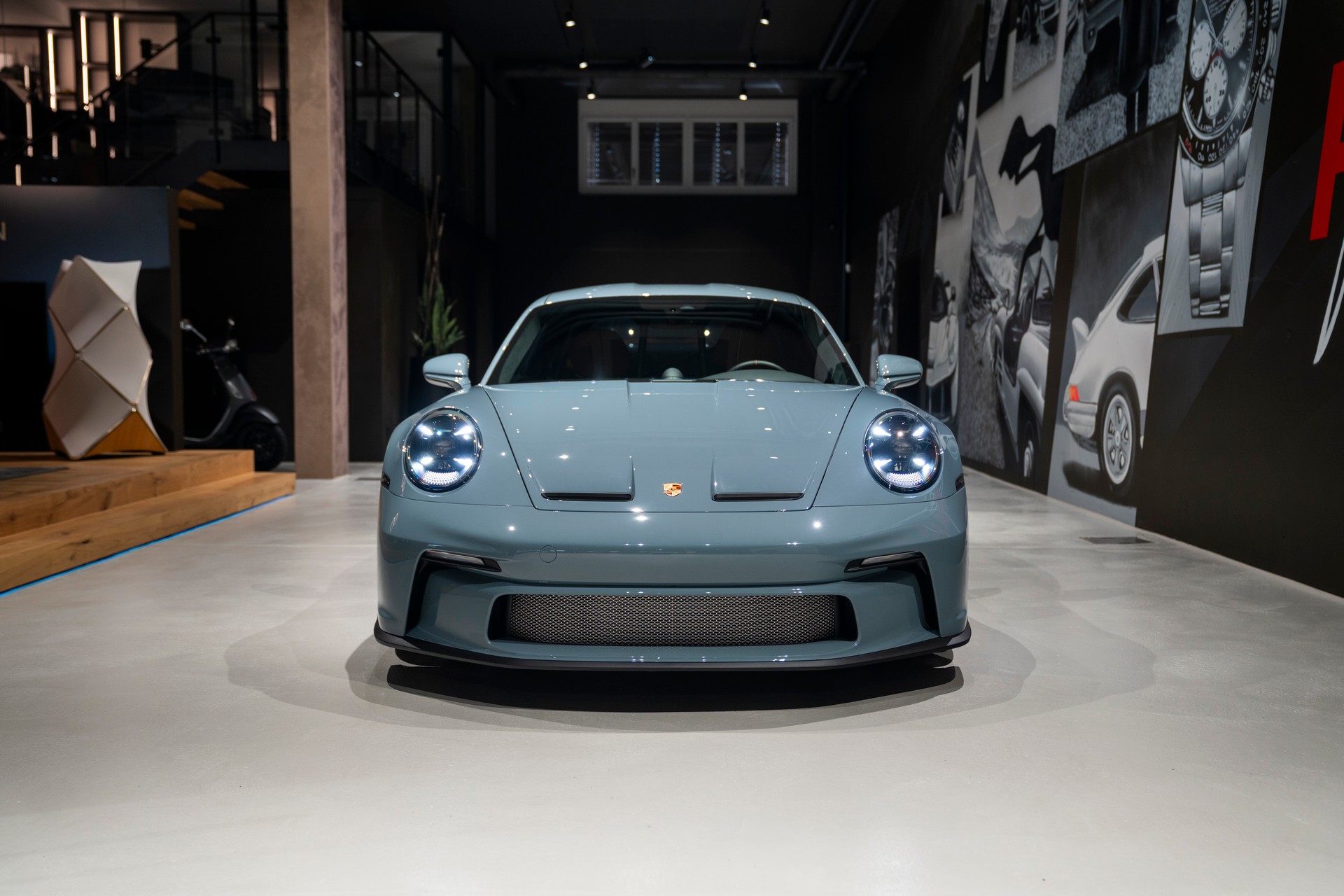 PORSCHE 911 S/T-image-1