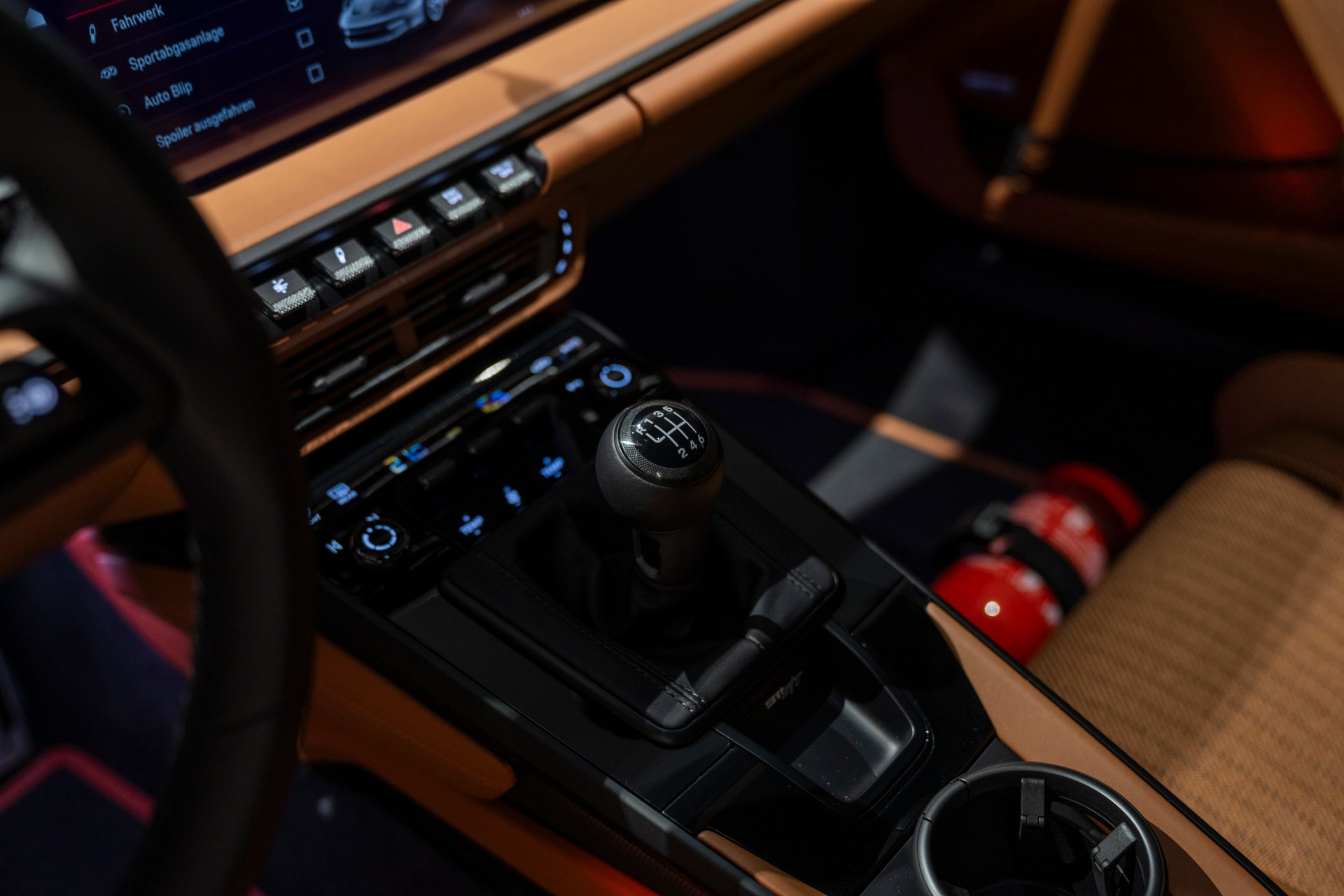 PORSCHE 911 S/T-image-15