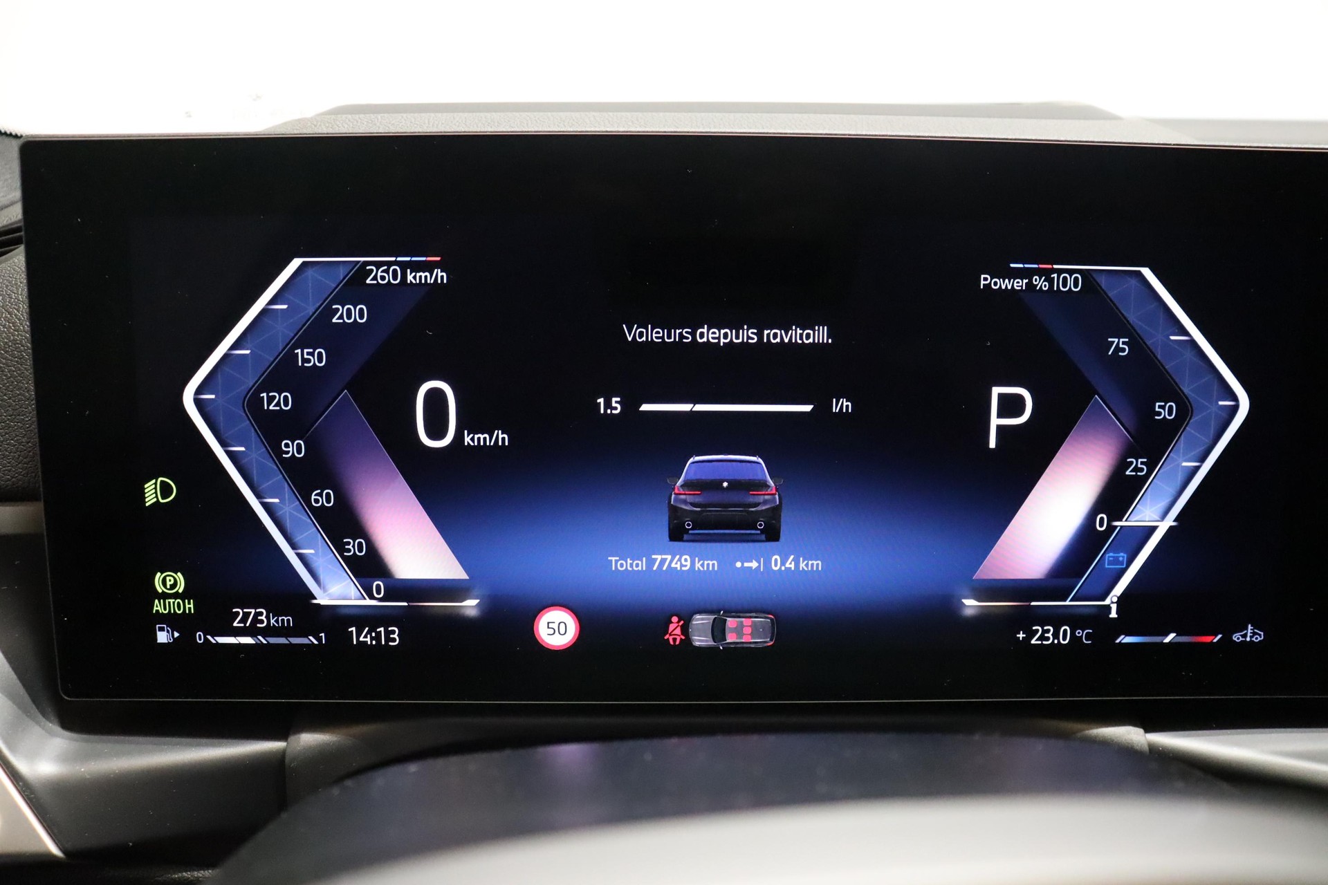 BMW 330i xDrive SAG Touring-image-10