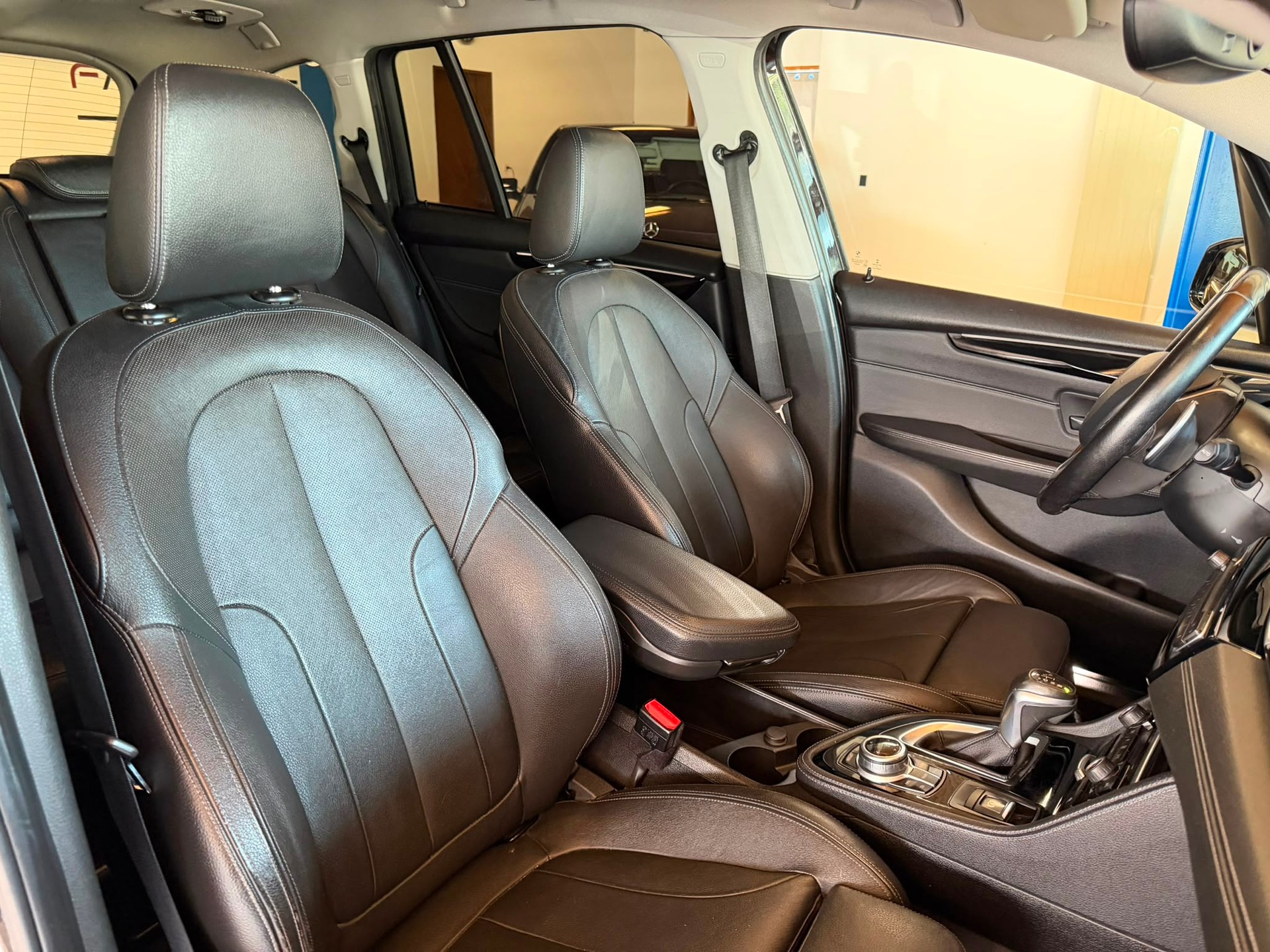 BMW 220d xDrive Gran Tourer Sport Line Steptronic-image-20