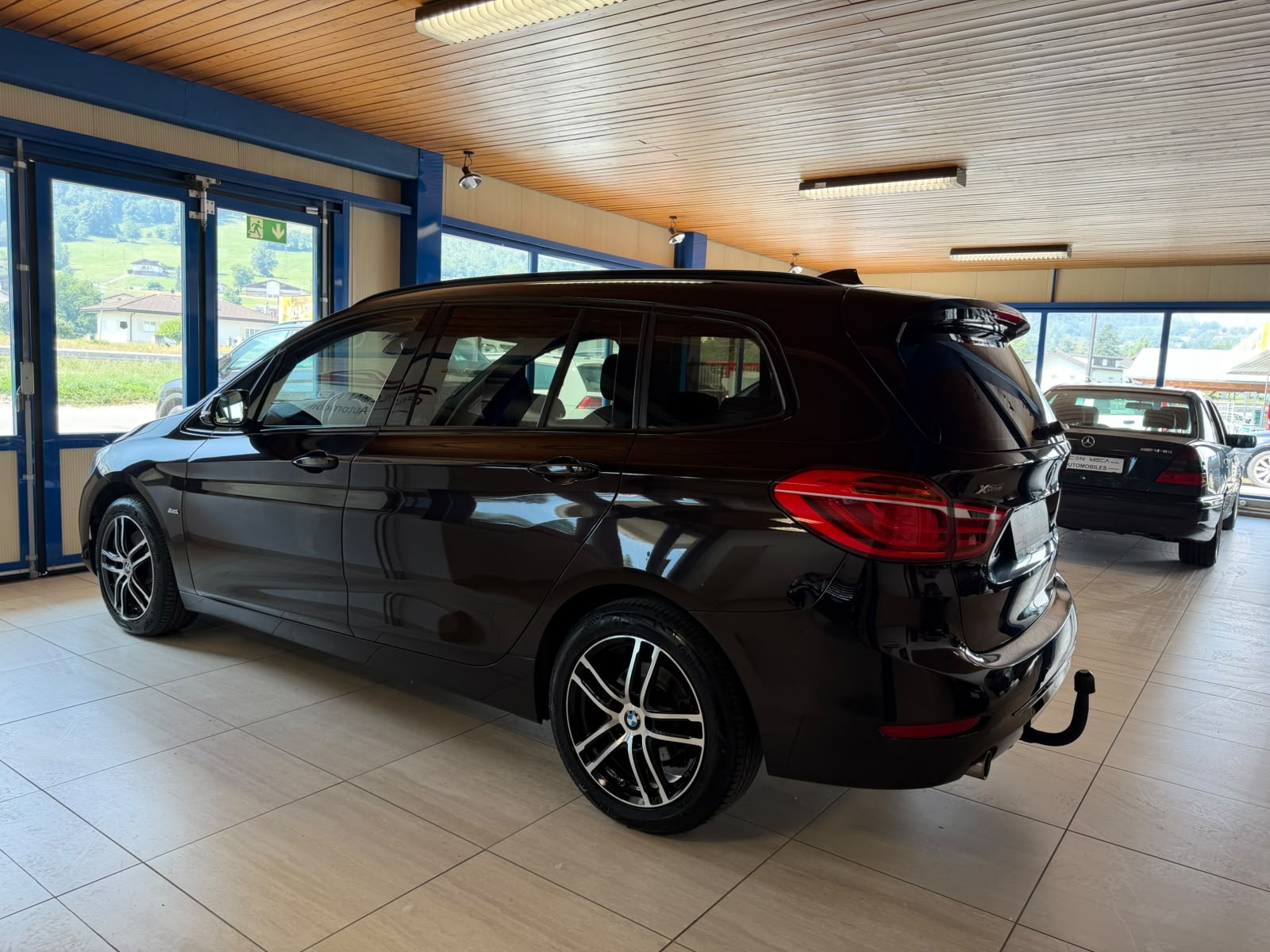 BMW 220d xDrive Gran Tourer Sport Line Steptronic-image-5