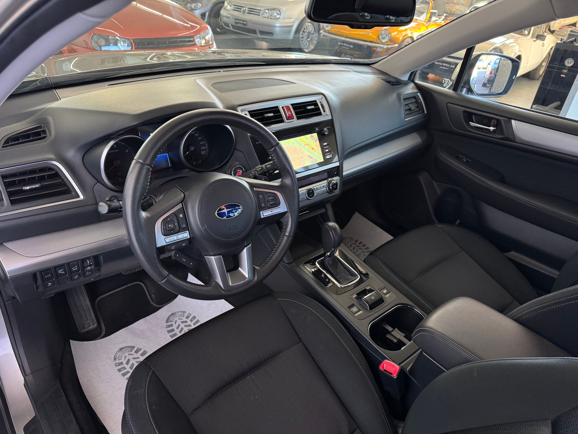 SUBARU Outback 2.0D Swiss AWD Lineartronic-image-14
