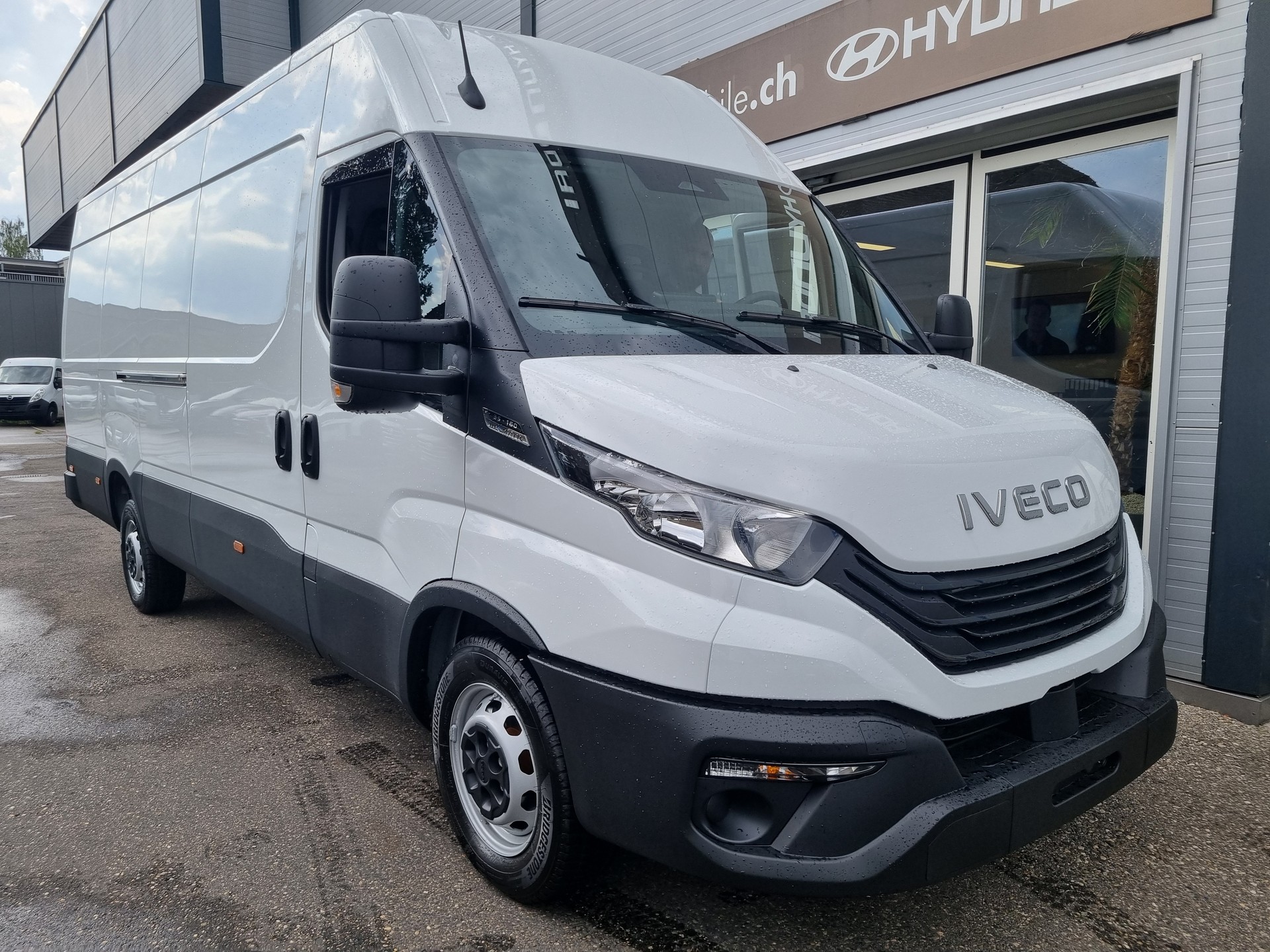 IVECO Daily 35S16HA8V L4H2 4100mm 3500kg Anhängelast-image-0