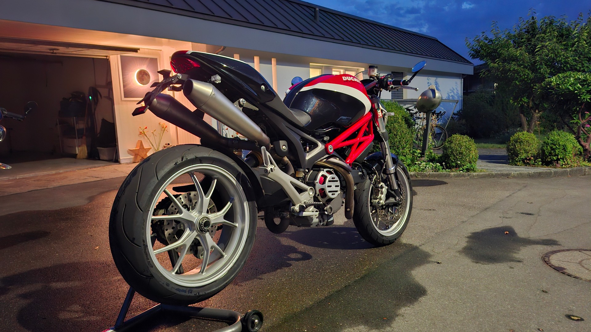 DUCATI Sport ABS-image-1