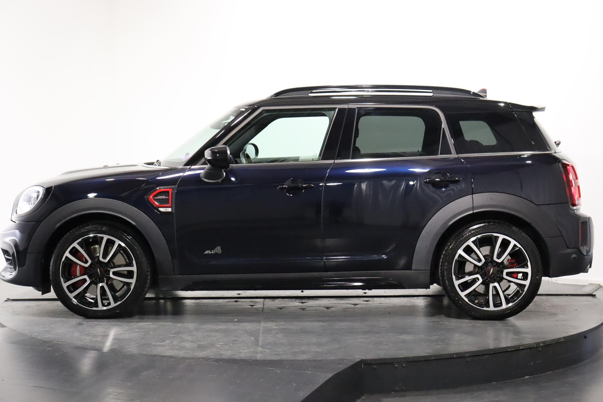 MINI Countryman F60 2.0i John Cooper Works ALL4-showroom-element-2