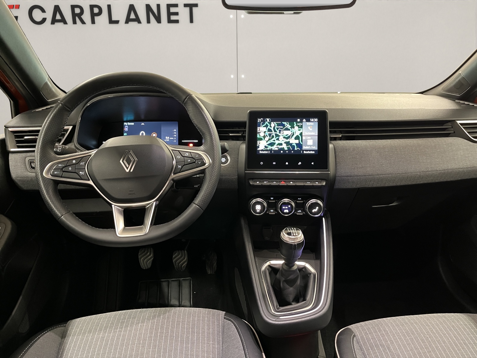 RENAULT Clio 1.0 TCe techno-image-7