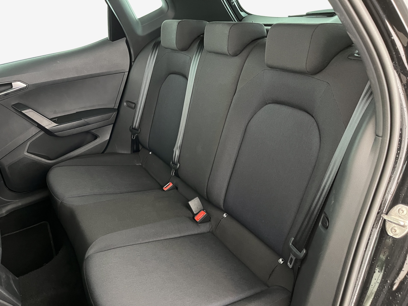 SEAT Arona 1.5 Eco TSI FR DSG-image-11