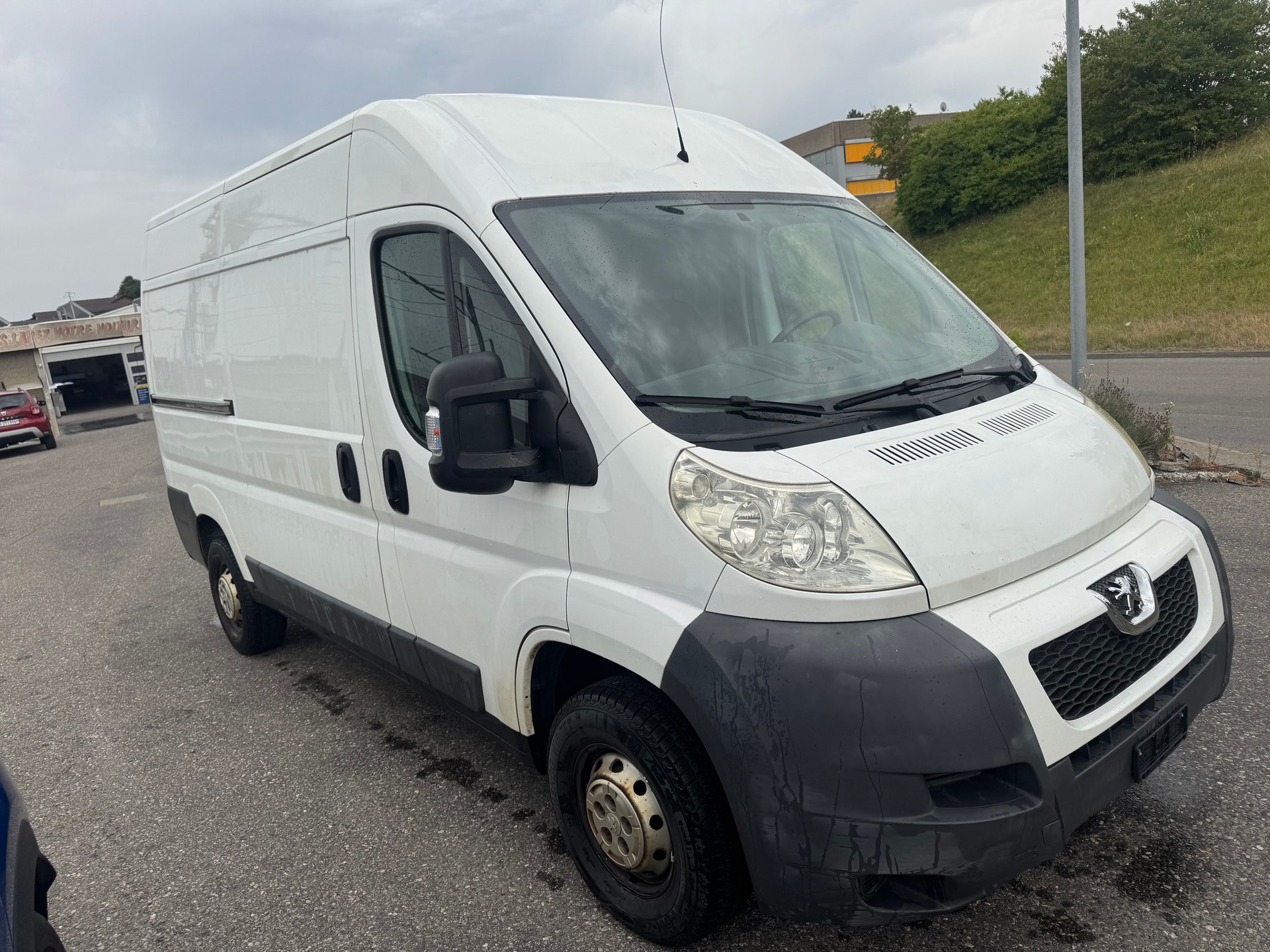 PEUGEOT Boxer 2.2 HDI 333 L2H2-image-2