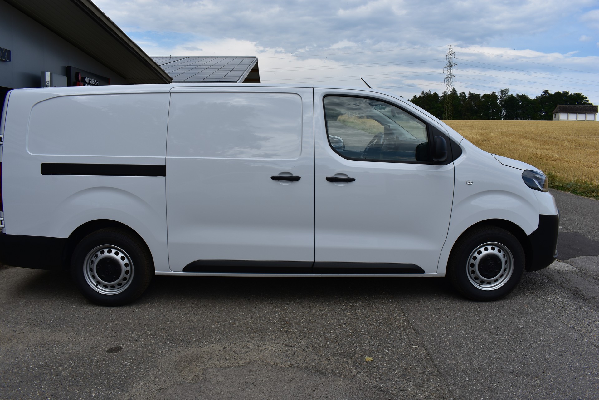 TOYOTA Proace EV 75kWh Long Active-image-4