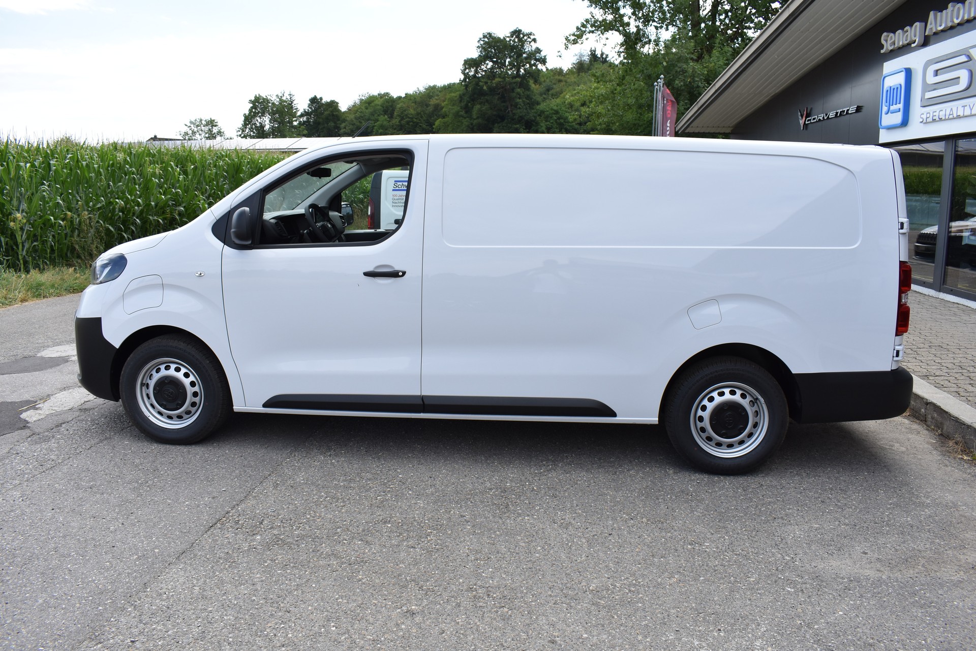 TOYOTA Proace EV 75kWh Long Active-image-1