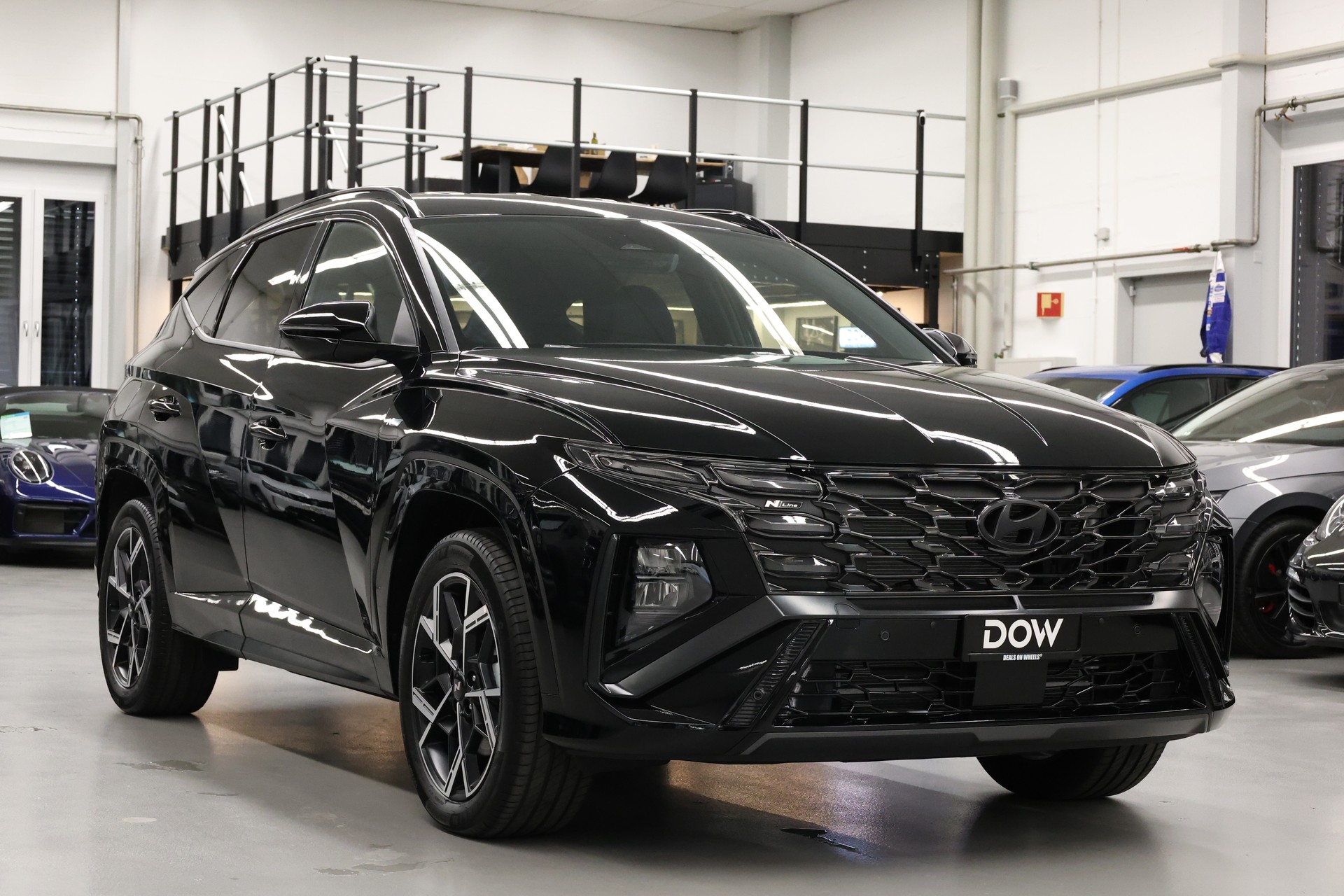 HYUNDAI Tucson 1.6 T-GDi PHEV N-Line 4WD-image-3