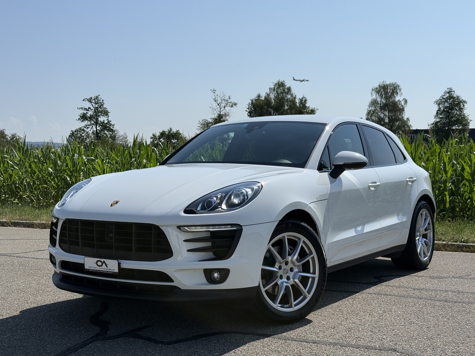PORSCHE Macan S Diesel PDK - *MEGA-FARBKOMBI & AUSSTATTUNG* - *PORSCHE APPROVED GARANTIE* - *8-FACH BEREIFT*-showroom-element-1