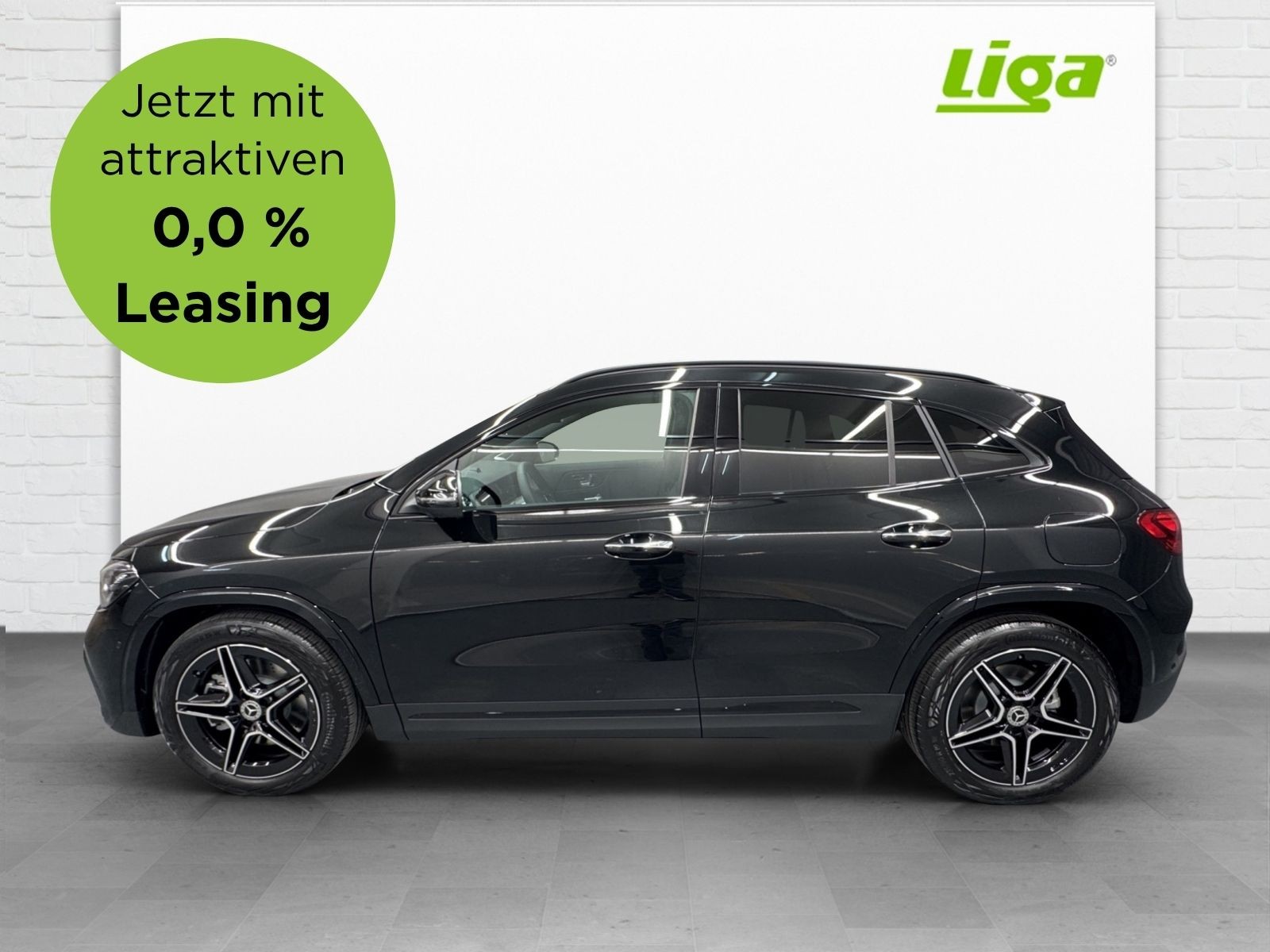 MERCEDES-BENZ GLA 250 Swiss Star-image-0