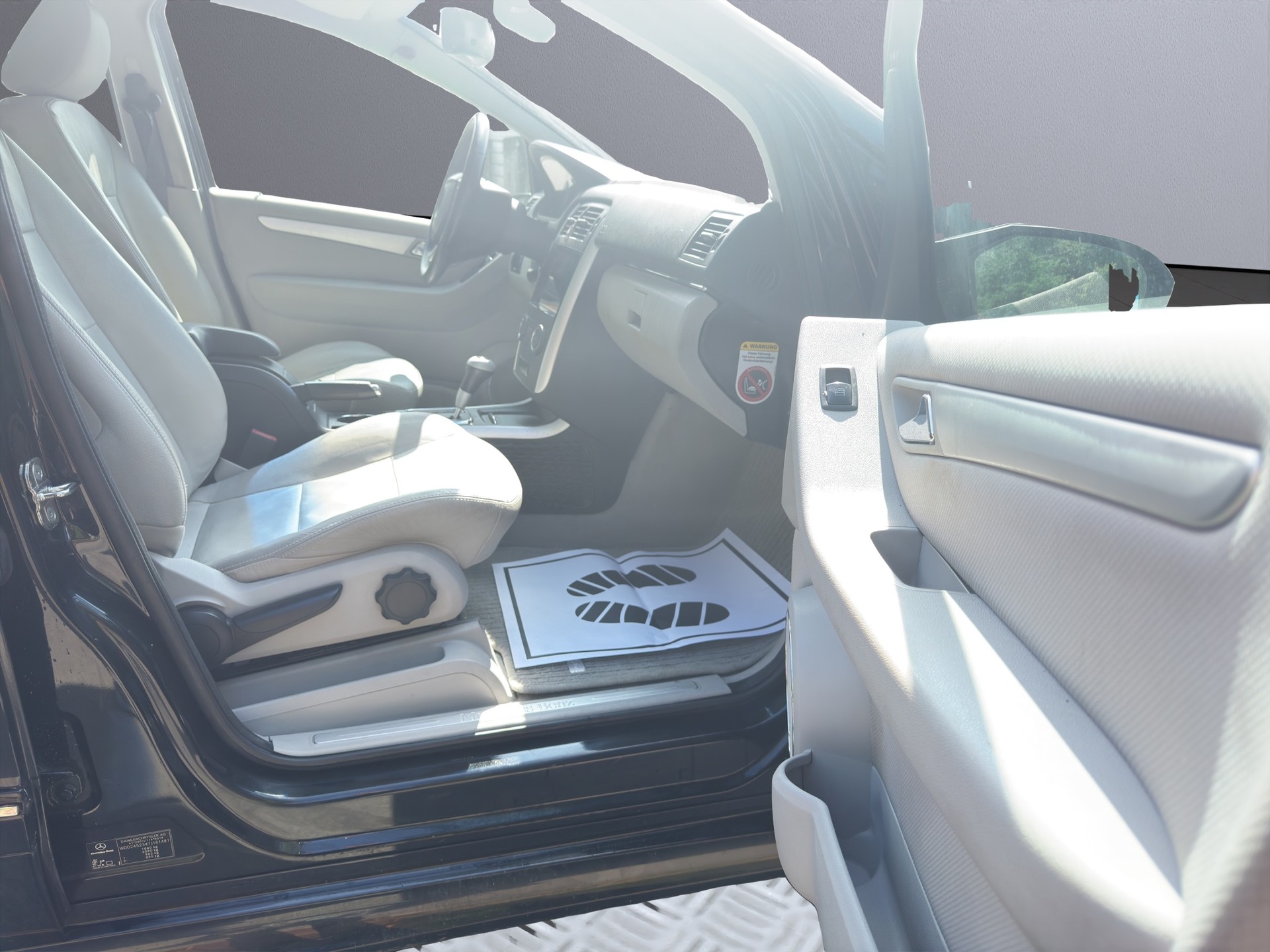 MERCEDES-BENZ B 200 T-image-9