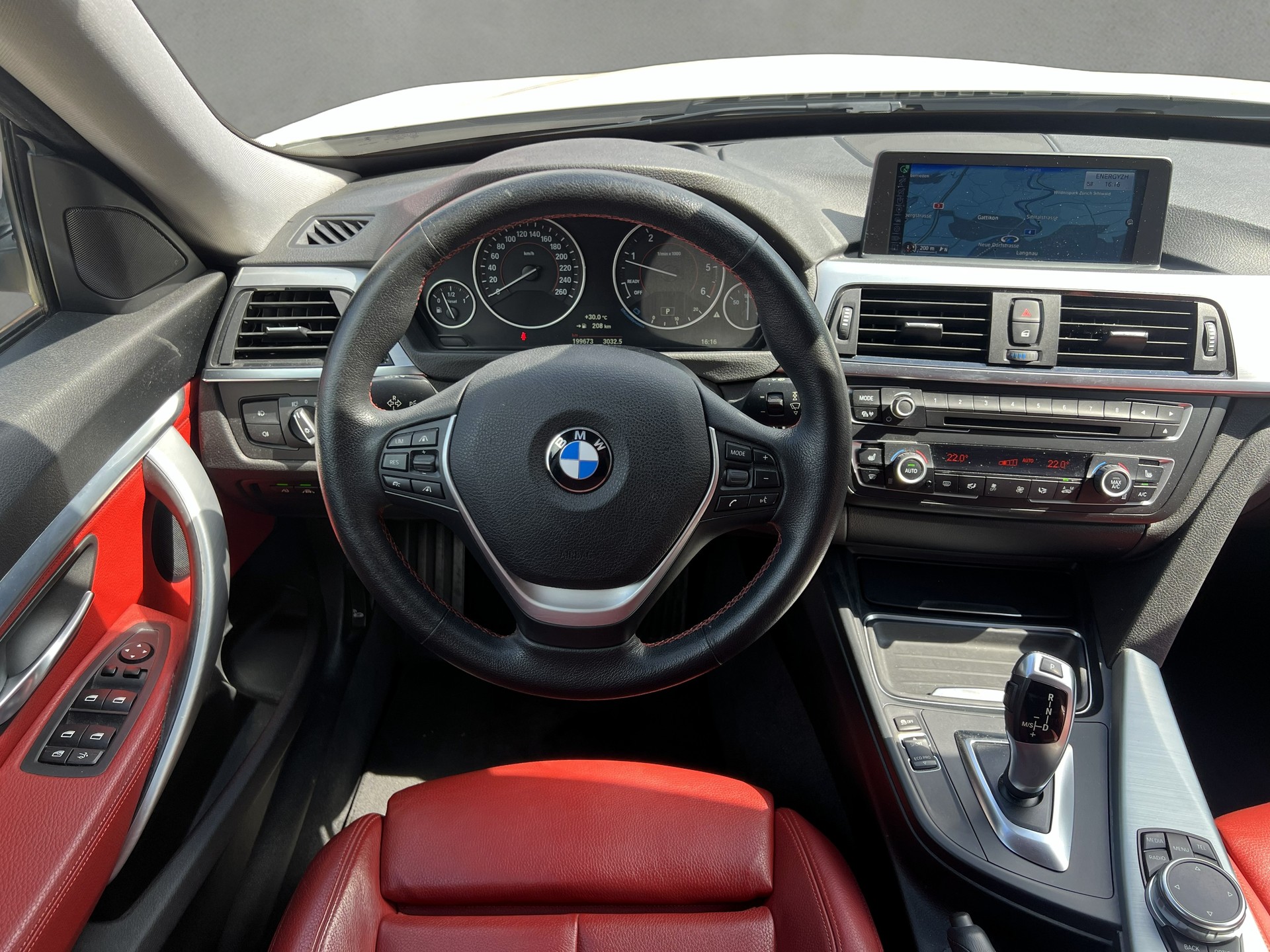 BMW 320d GT Sport Line Steptronic-image-19