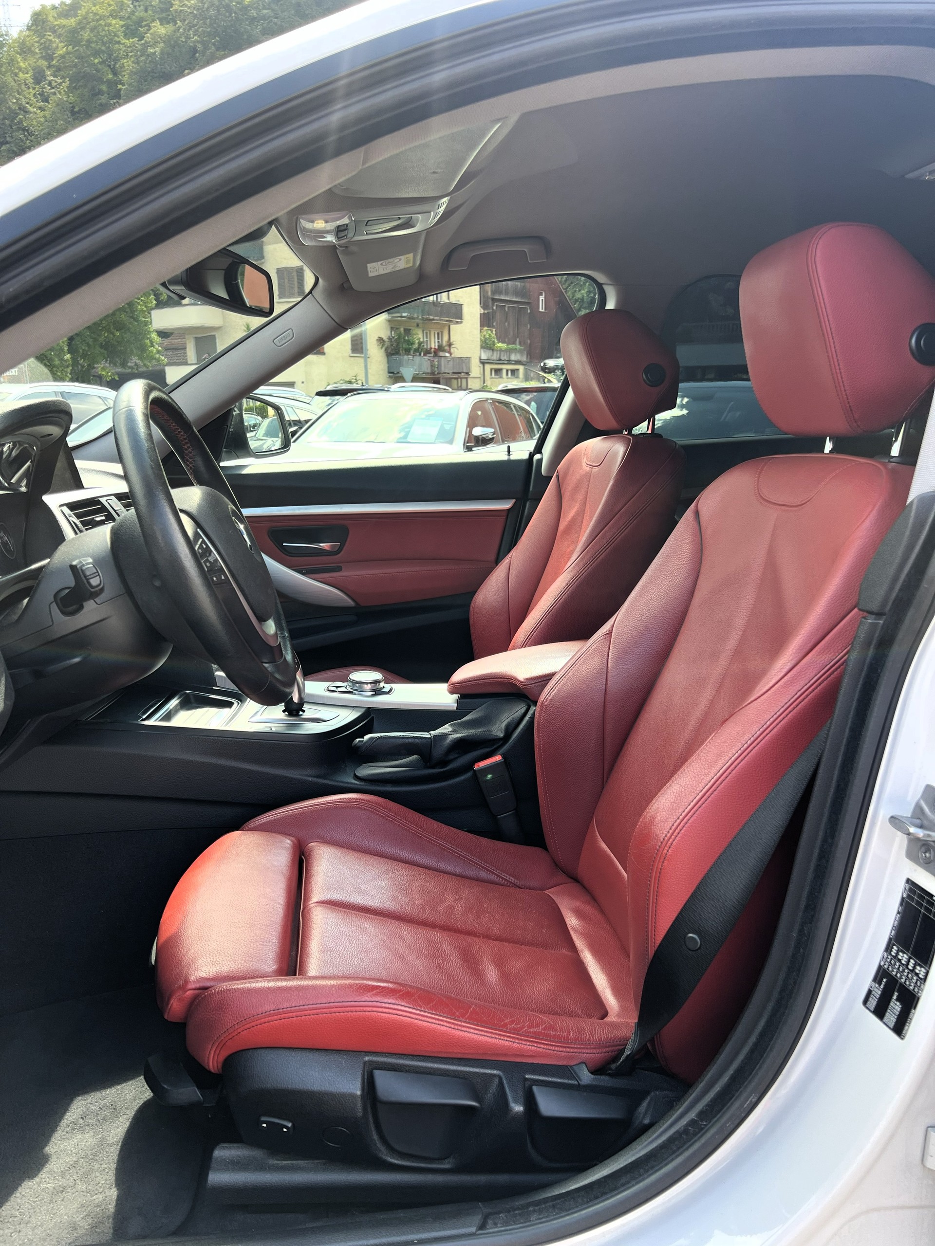 BMW 320d GT Sport Line Steptronic-image-16