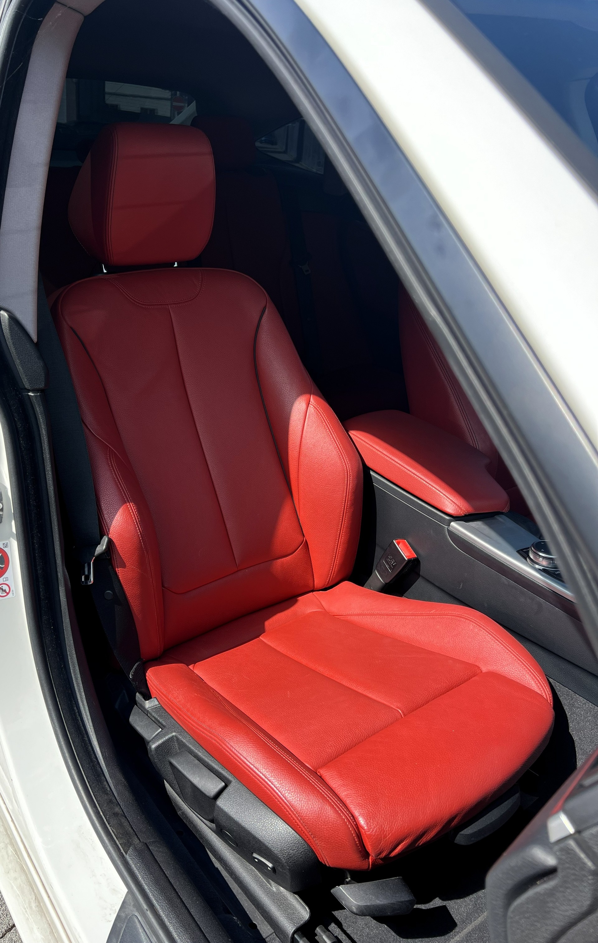 BMW 320d GT Sport Line Steptronic-image-14