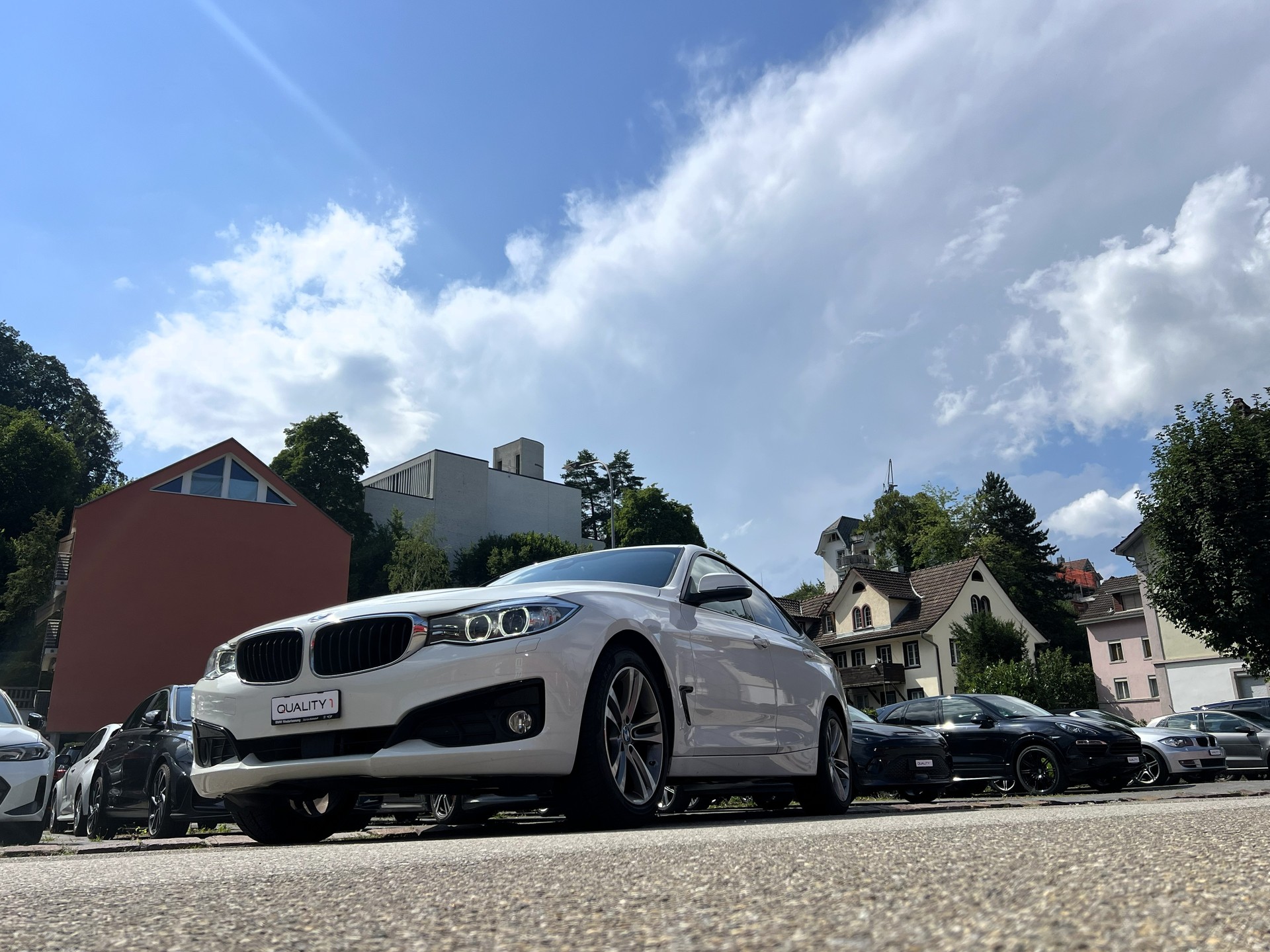 BMW 320d GT Sport Line Steptronic-image-8