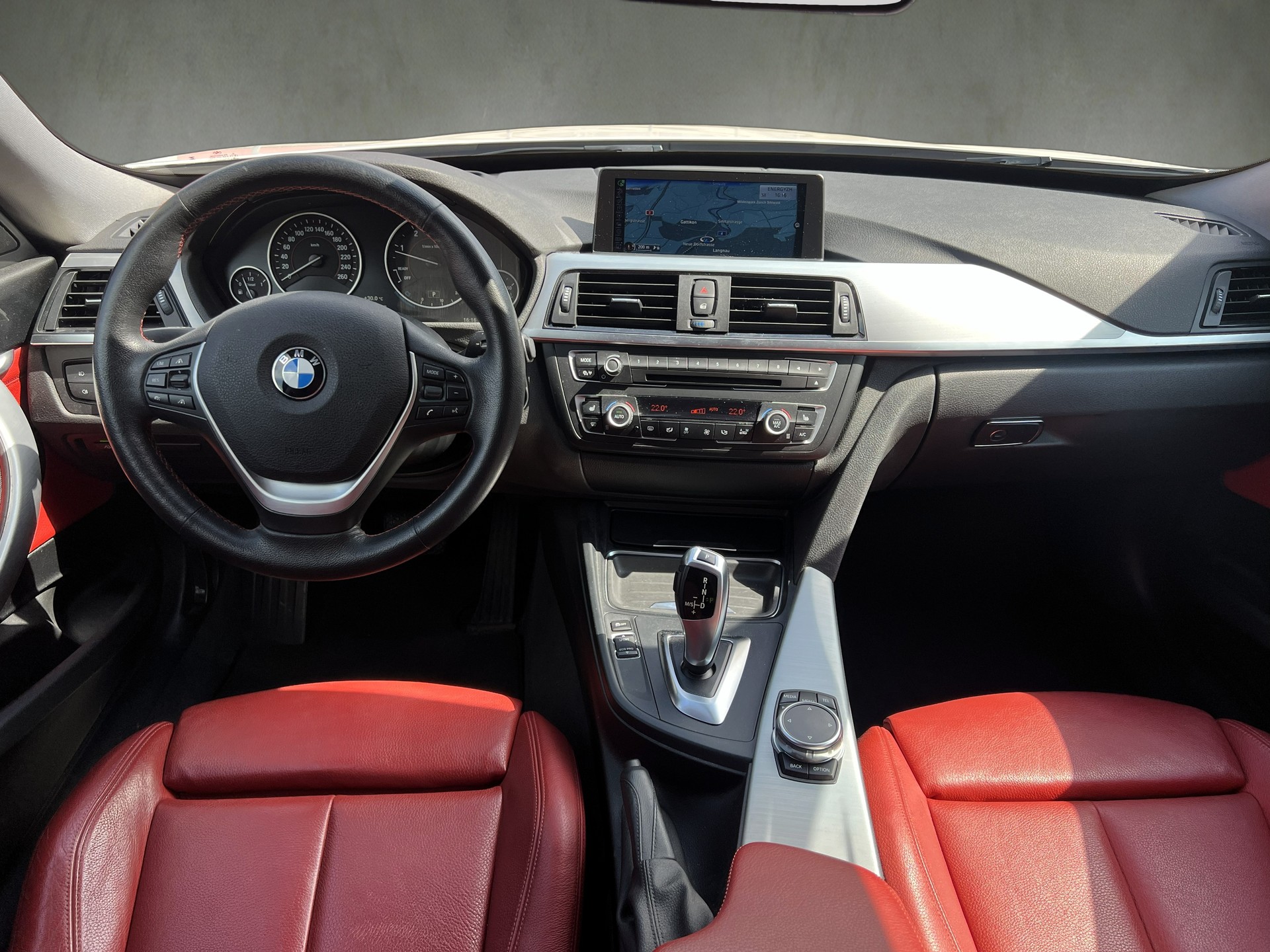 BMW 320d GT Sport Line Steptronic-image-20