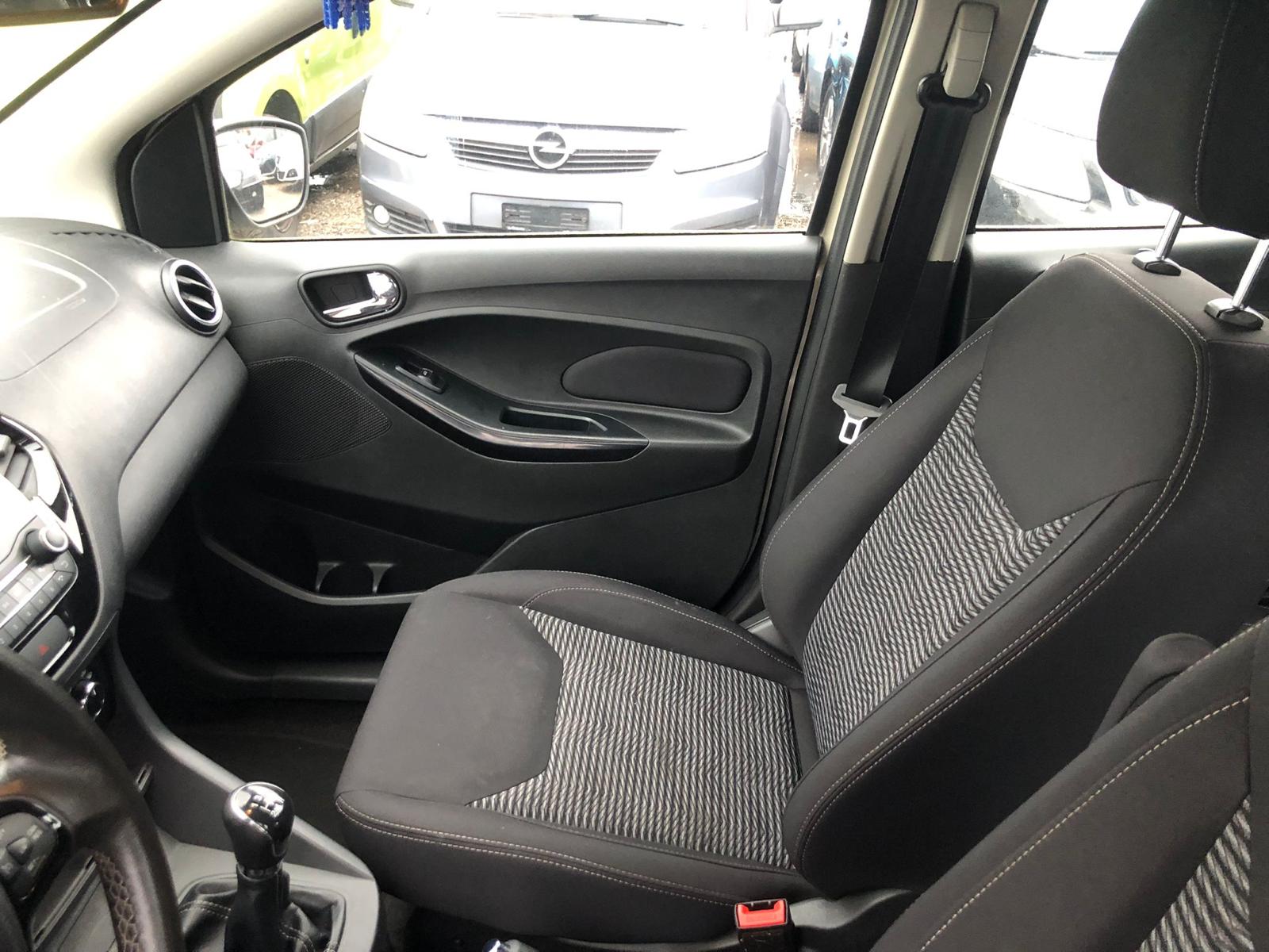 FORD KA+ 1.2 Ti-VCT Cool&Sound-image-15