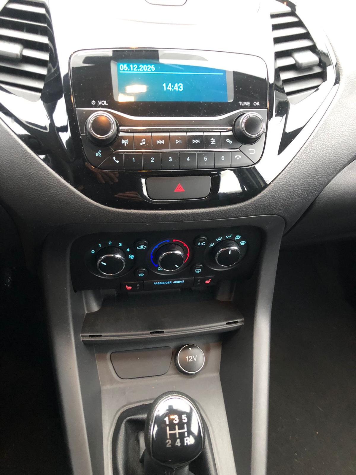FORD KA+ 1.2 Ti-VCT Cool&Sound-image-11