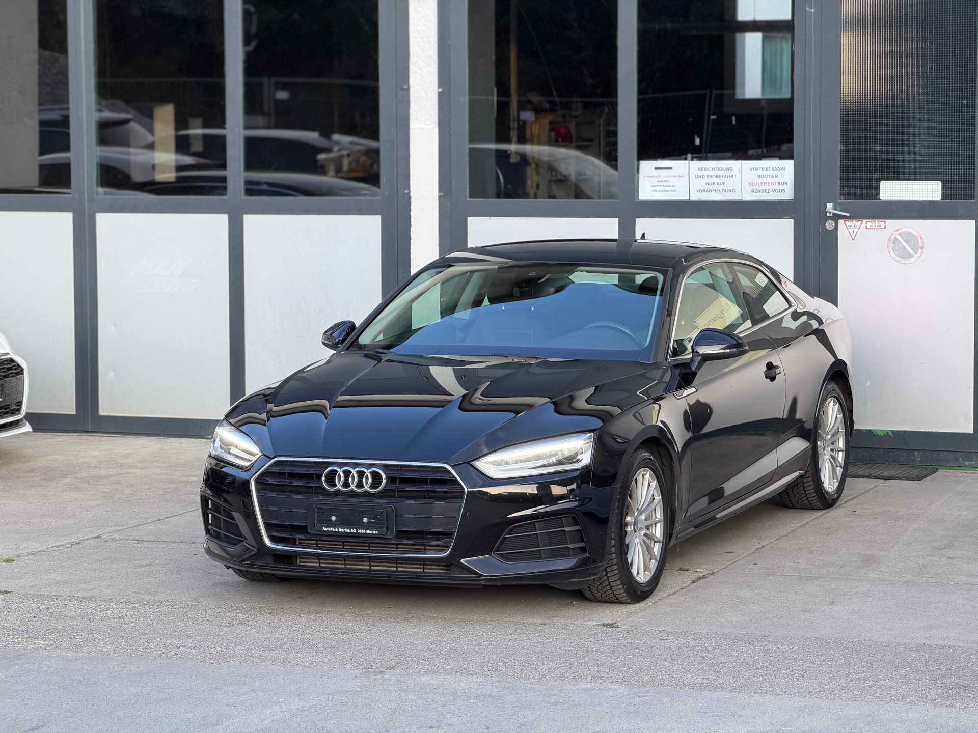AUDI A5 Coupé 40 TFSI Sport-showroom-element-1