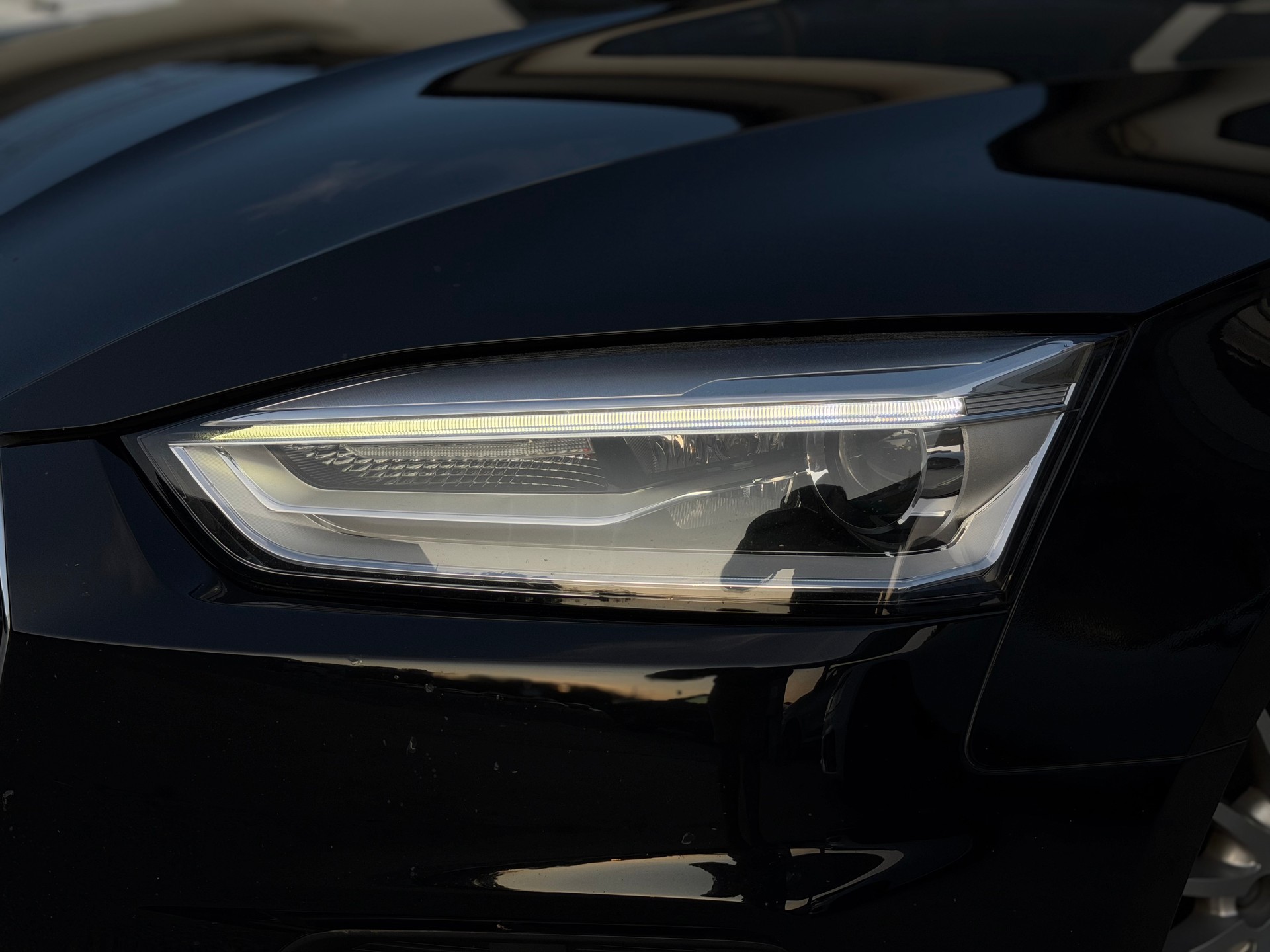 AUDI A5 Coupé 40 TFSI Sport-image-7