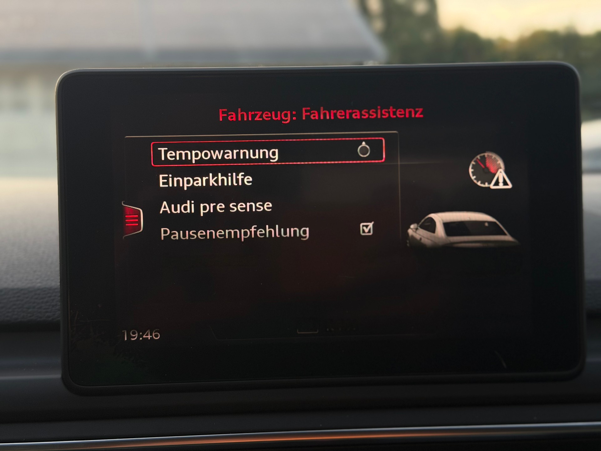 AUDI A5 Coupé 40 TFSI Sport-image-19