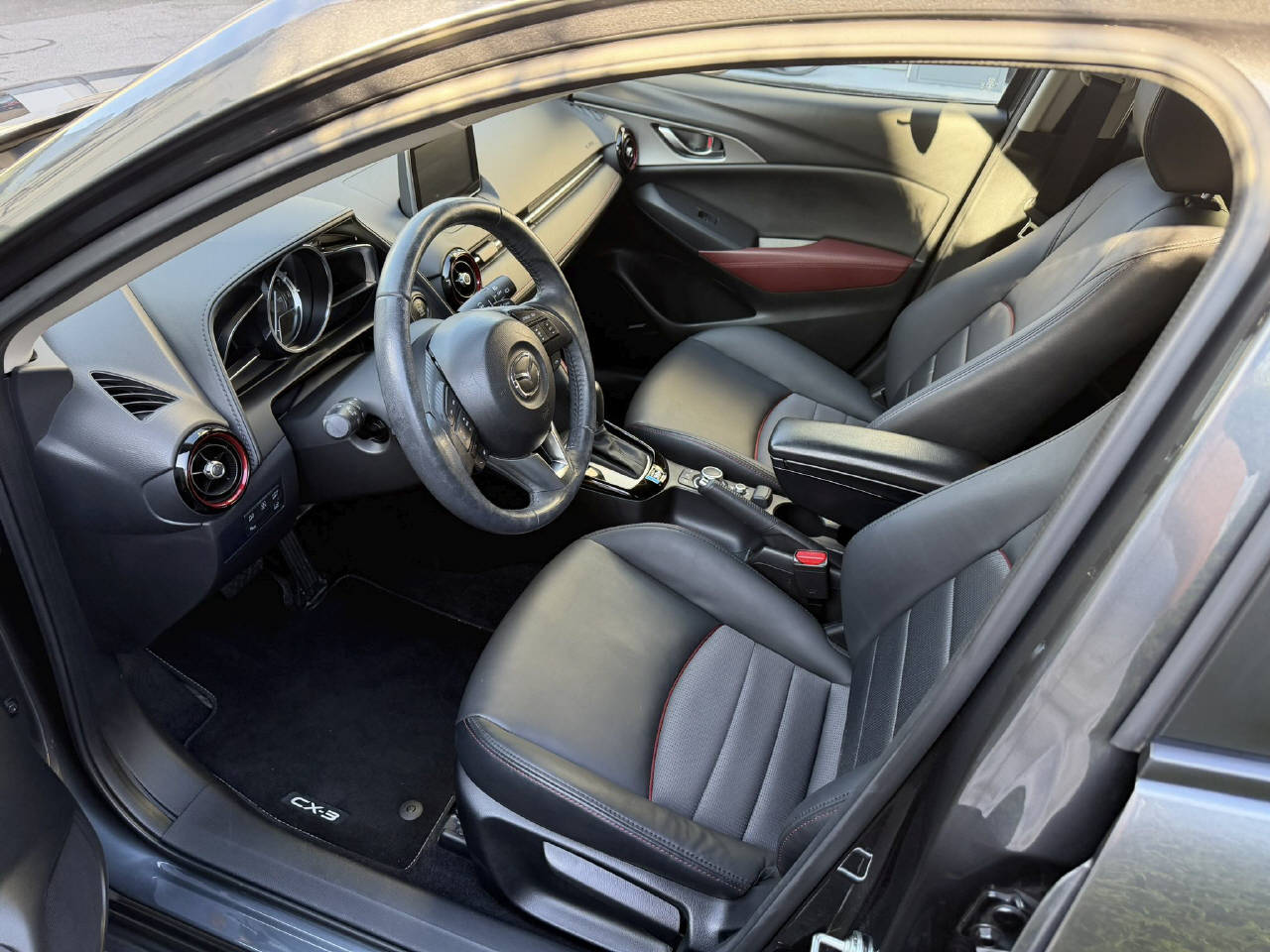 MAZDA CX-3 2.0 Revolution AWD-image-8