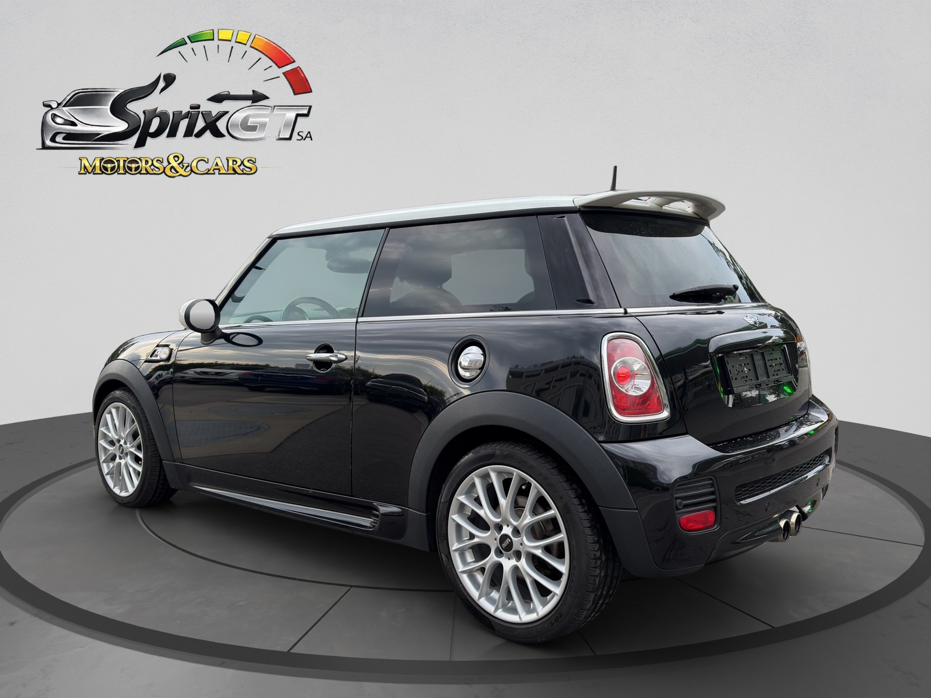 MINI Cooper S-image-3