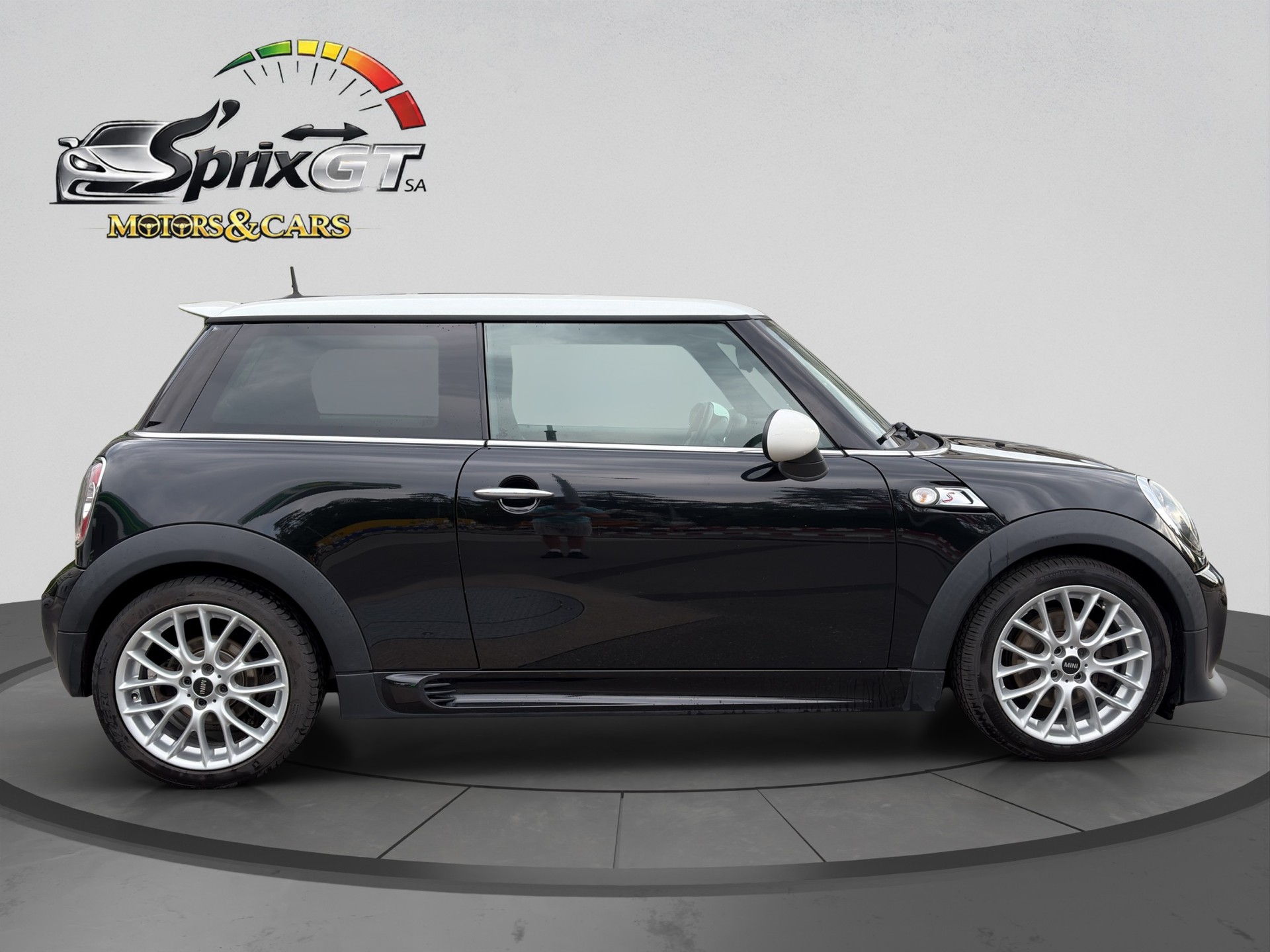 MINI Cooper S-image-6