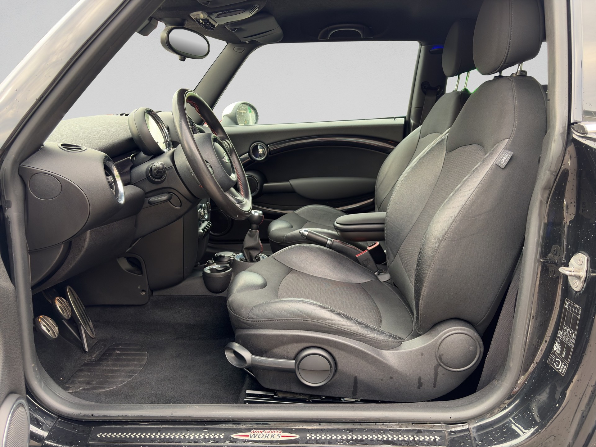 MINI Cooper S-image-8