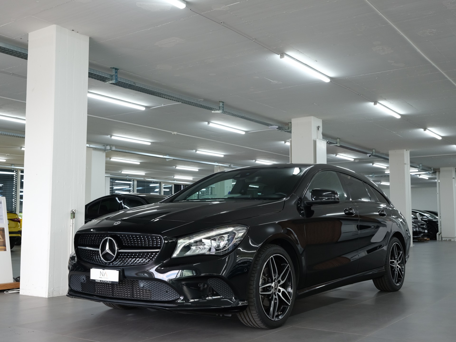 MERCEDES-BENZ CLA Shooting Brake 200 AMG Line 7G-DCT *Panorama* *Rückfahrkamera* *Night Star*-image-6