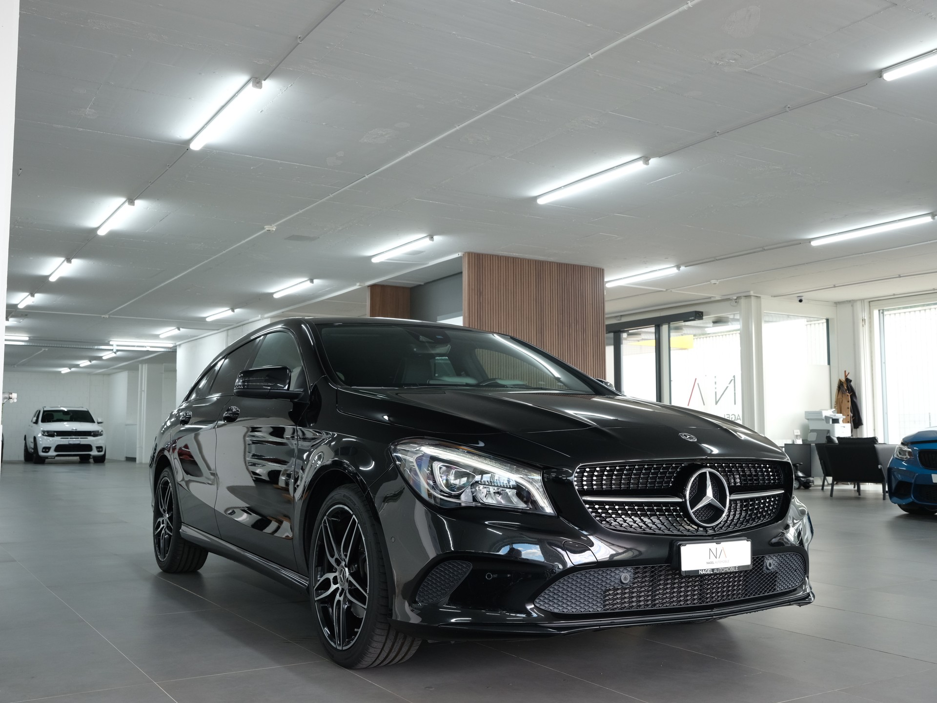 MERCEDES-BENZ CLA Shooting Brake 200 AMG Line 7G-DCT *Panorama* *Rückfahrkamera* *Night Star*-image-1