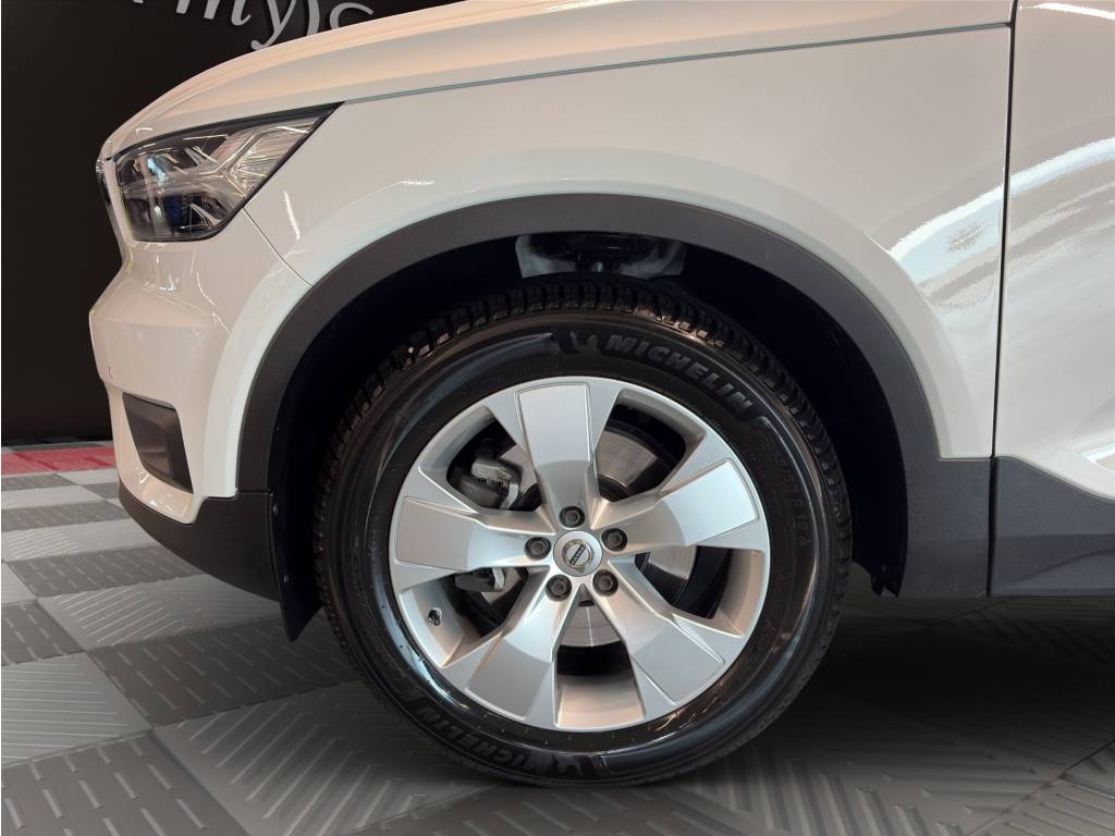 VOLVO XC40 T5 AWD Momentum Geartronic-image-11